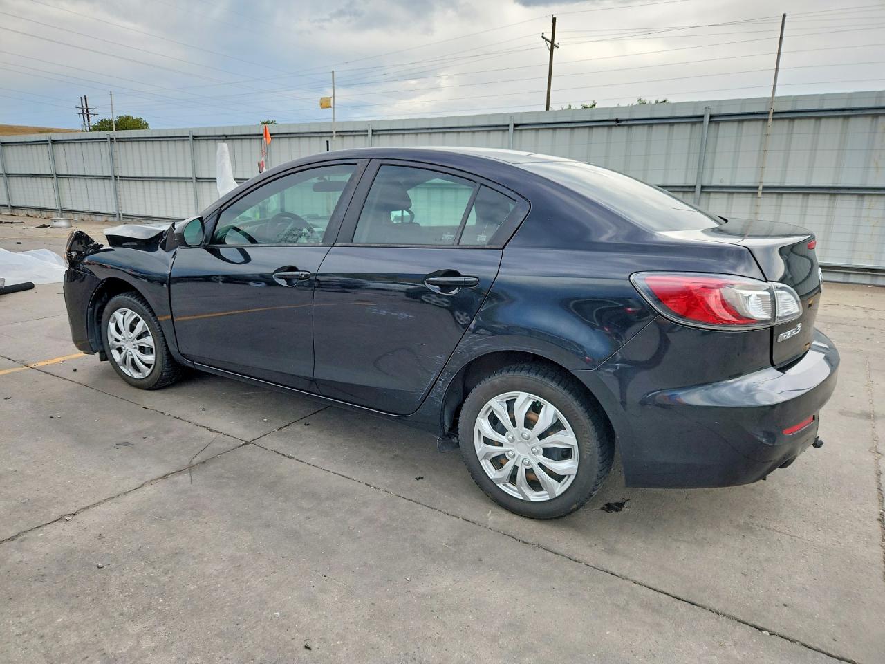 2013 Mazda 3 I Black vin: JM1BL1U78D1822106