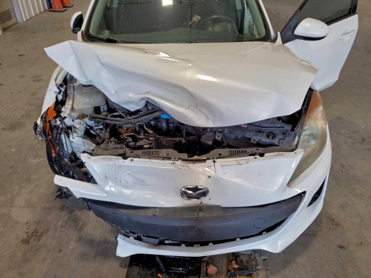 2013 Mazda 3 I White vin: JM1BL1U79D1709829