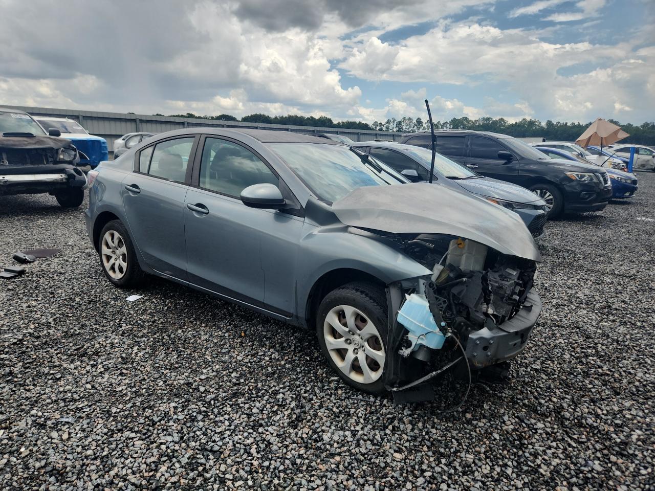2013 Mazda 3 I Серый vin: JM1BL1U7XD1701299