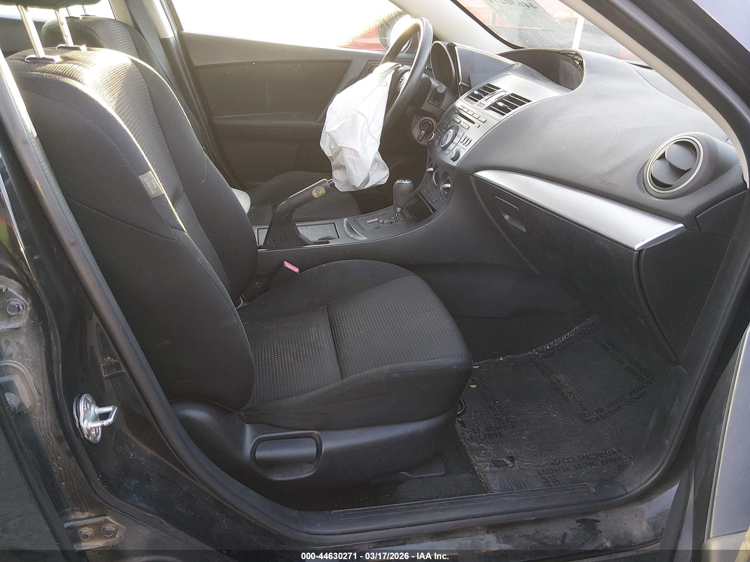 2013 Mazda Mazda3 I Sport Black vin: JM1BL1U7XD1744251