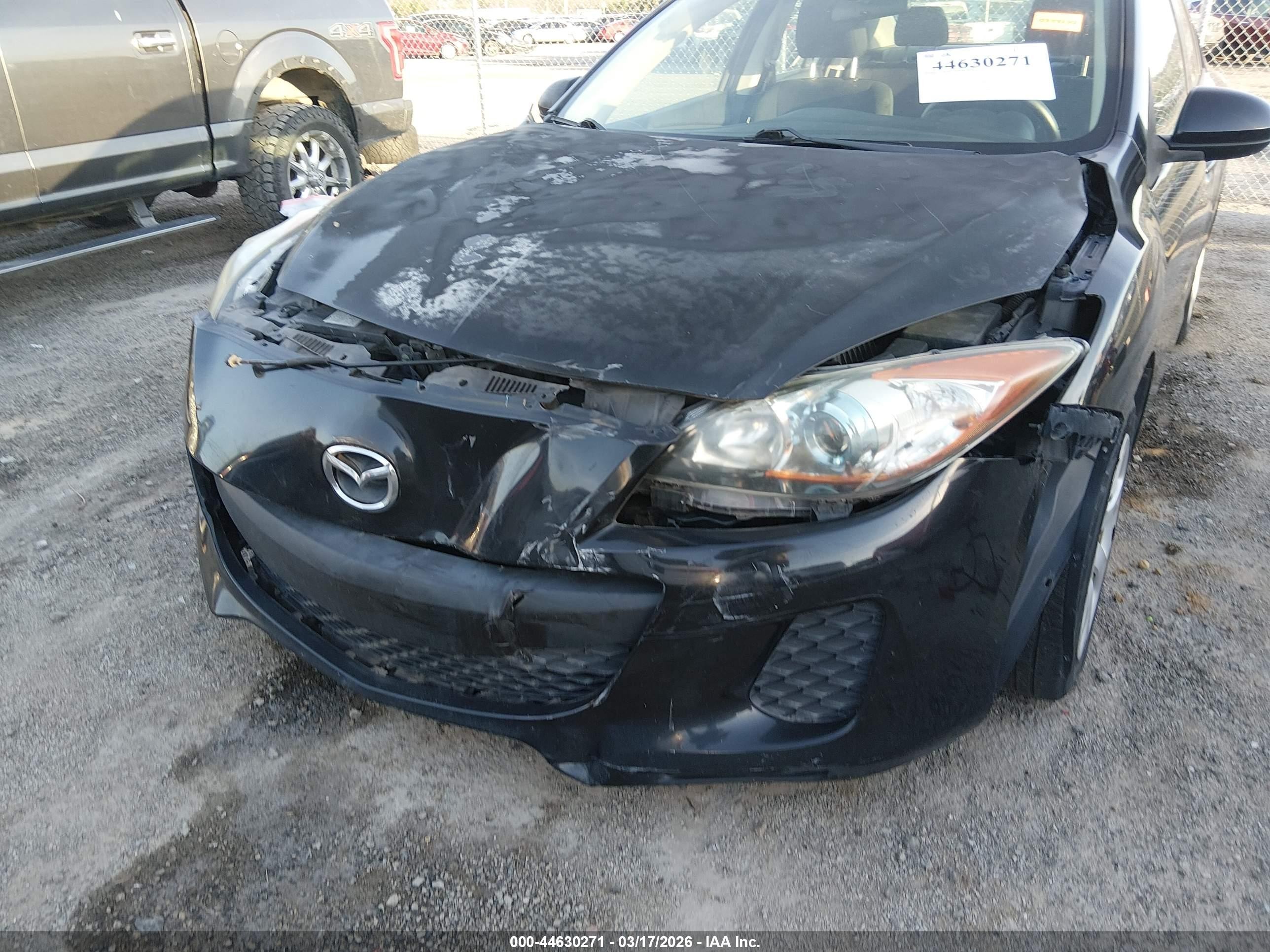 2013 Mazda Mazda3 I Sport Black vin: JM1BL1U7XD1744251