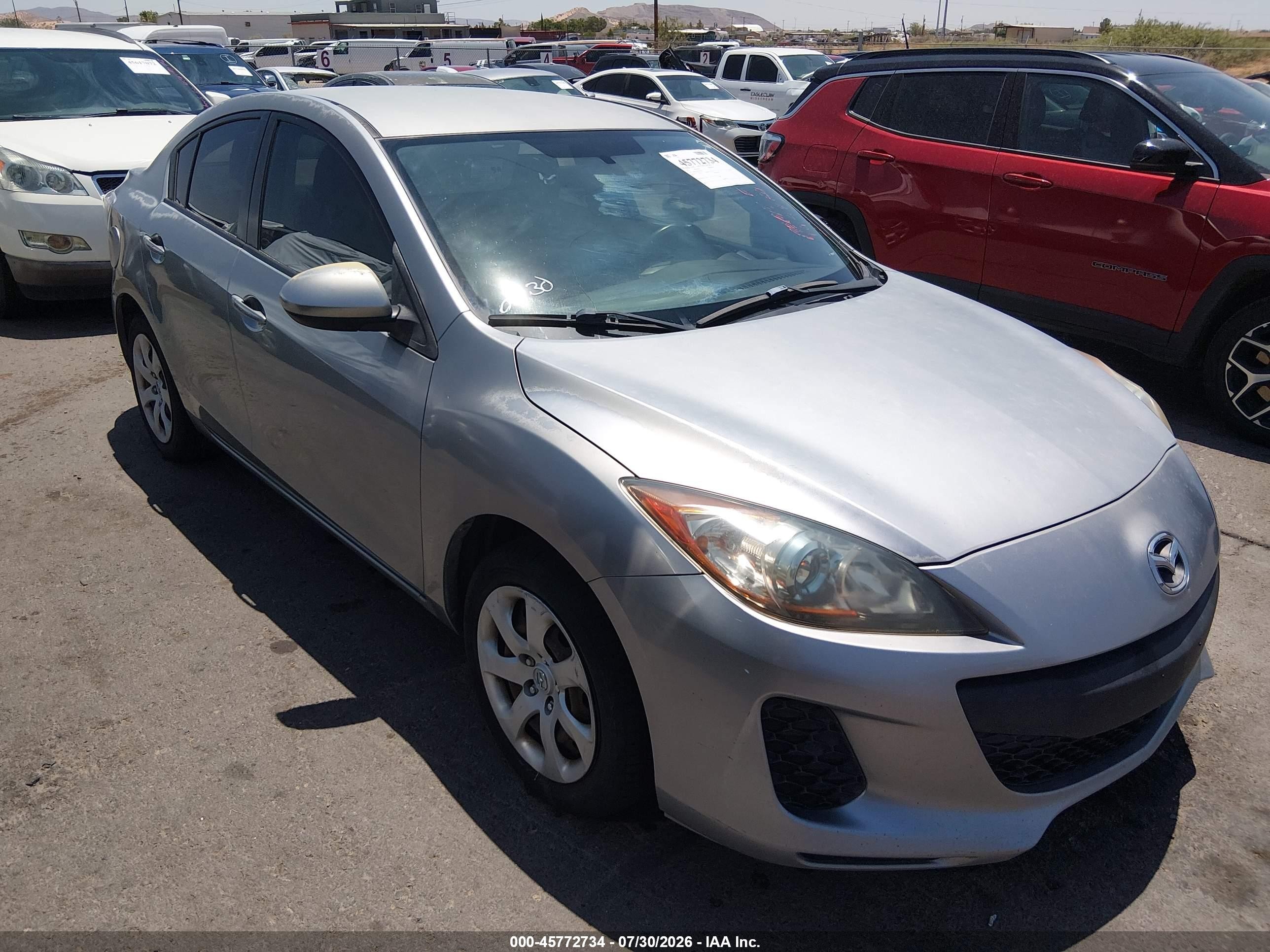 2013 Mazda Mazda3 I Sport Silver vin: JM1BL1U82D1702312