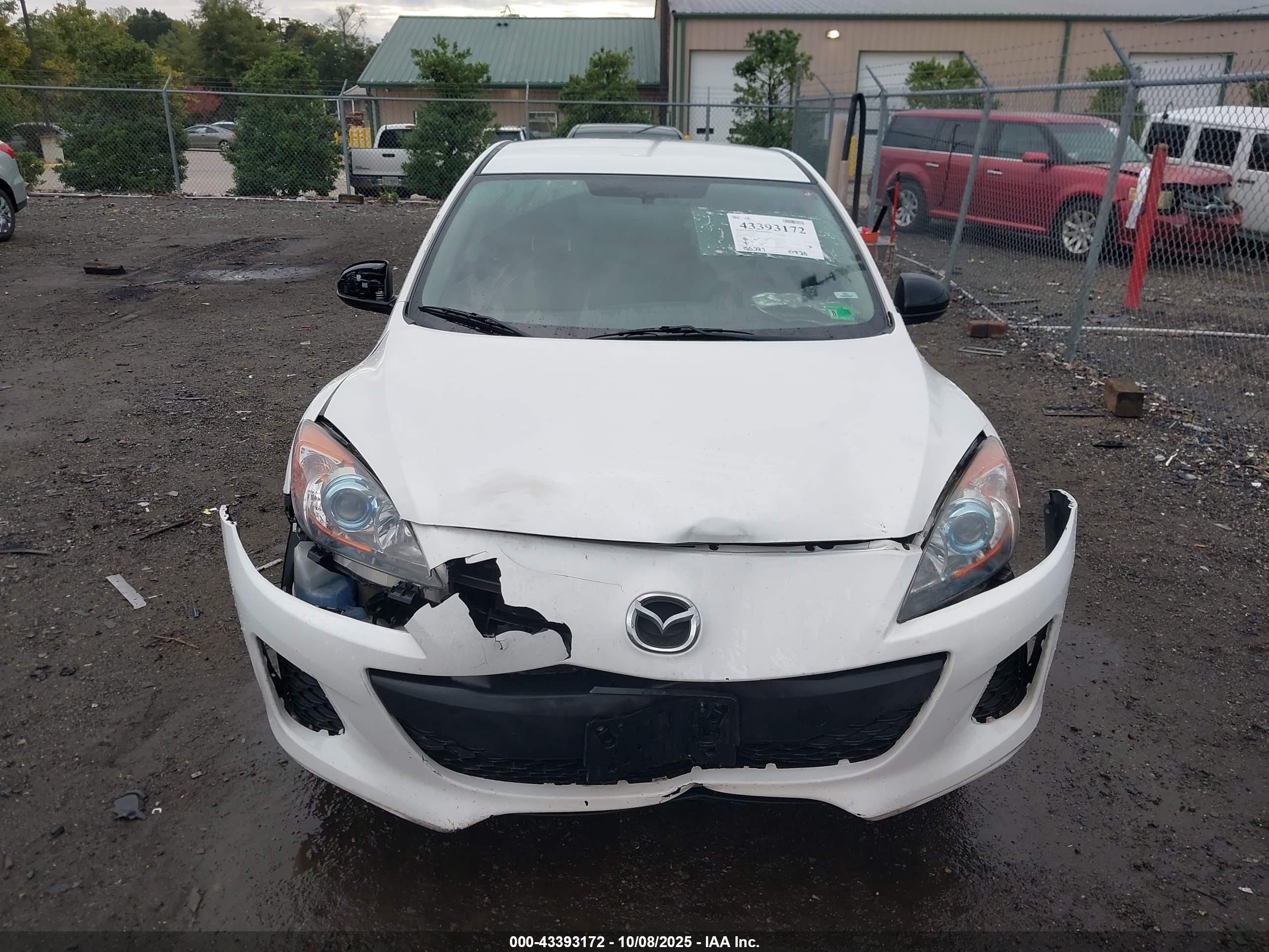 2013 Mazda Mazda3 I Sport Белый vin: JM1BL1U85D1701820