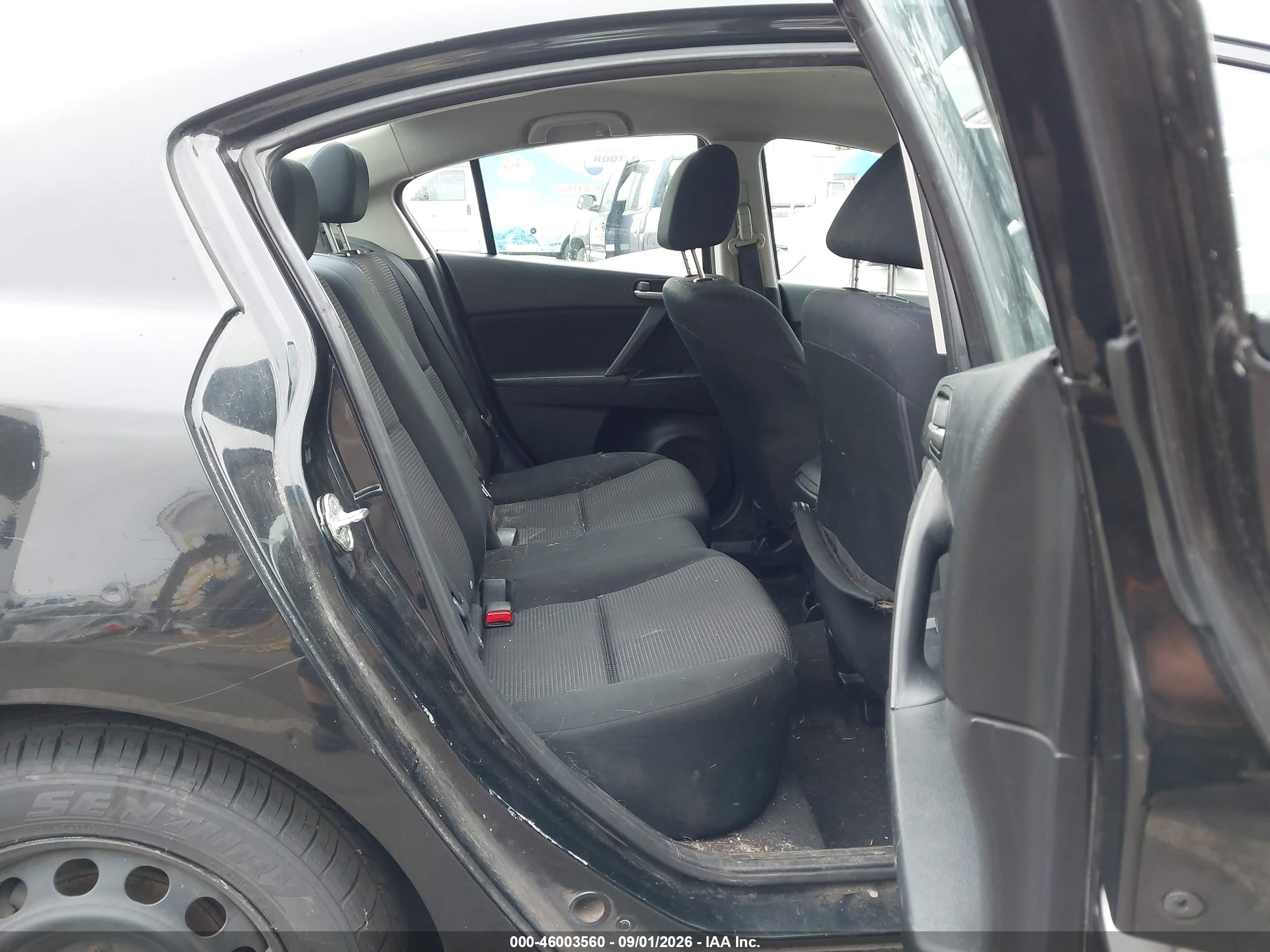 2013 Mazda Mazda3 I Sport Черный vin: JM1BL1U85D1714602