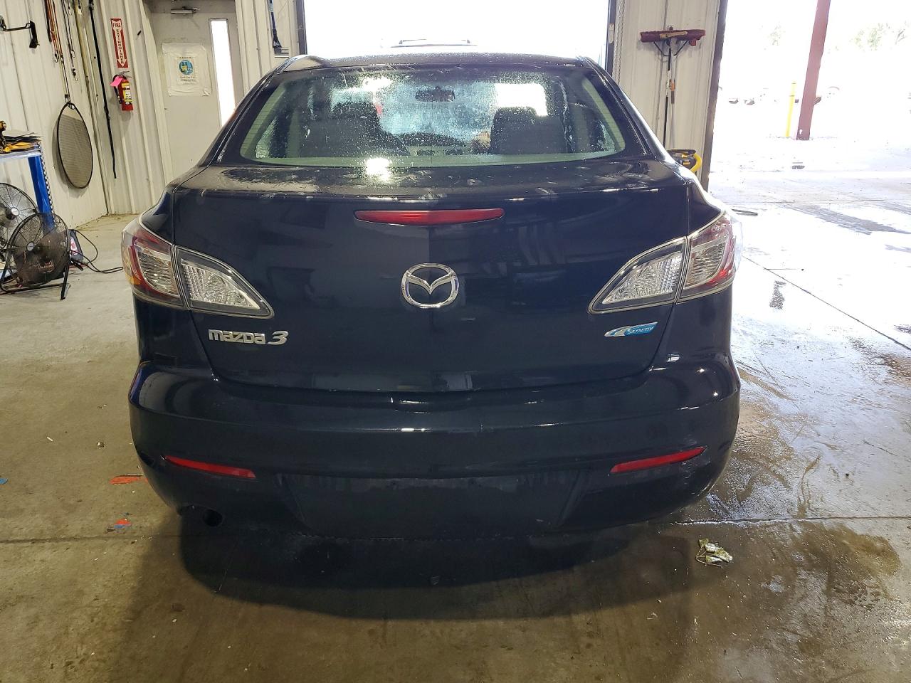 2013 Mazda 3 I Black vin: JM1BL1U86D1702393