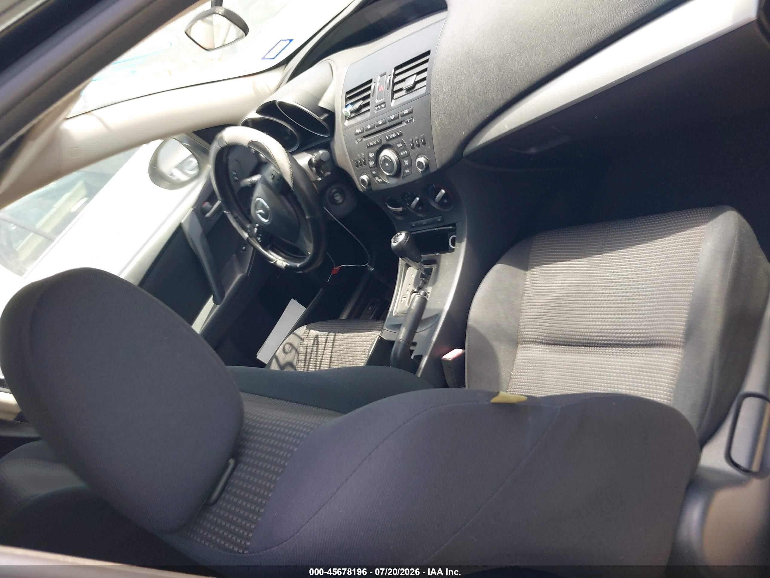 2013 Mazda Mazda3 I Sport Black vin: JM1BL1U88D1705327