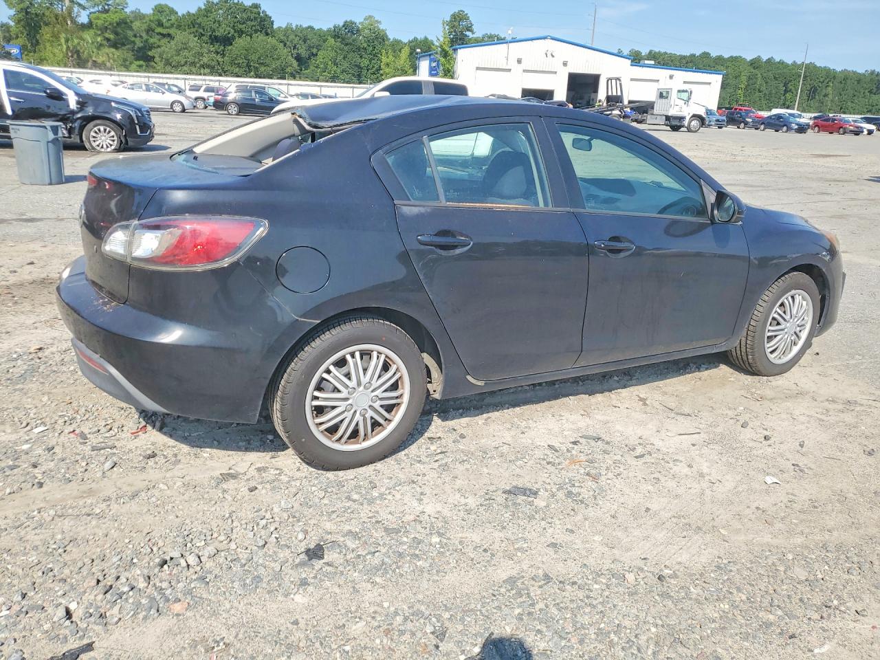 2011 Mazda 3 I Black vin: JM1BL1UF0B1496435