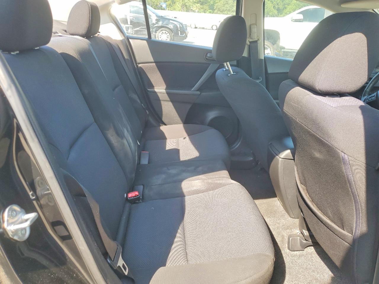2011 Mazda 3 I Black vin: JM1BL1UF0B1496435