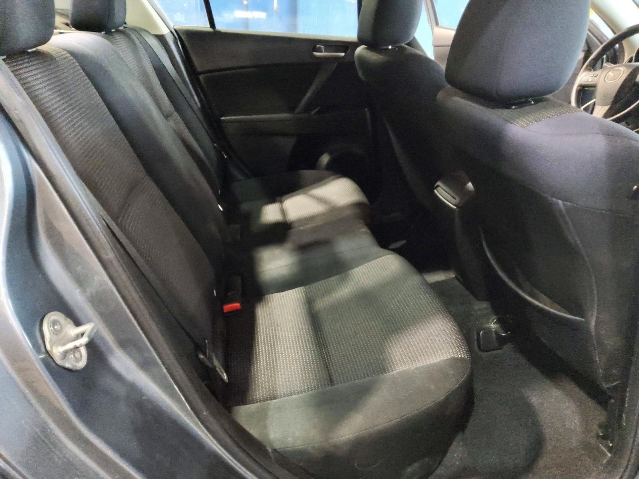 2012 Mazda 3 I Серый vin: JM1BL1UF0C1501733