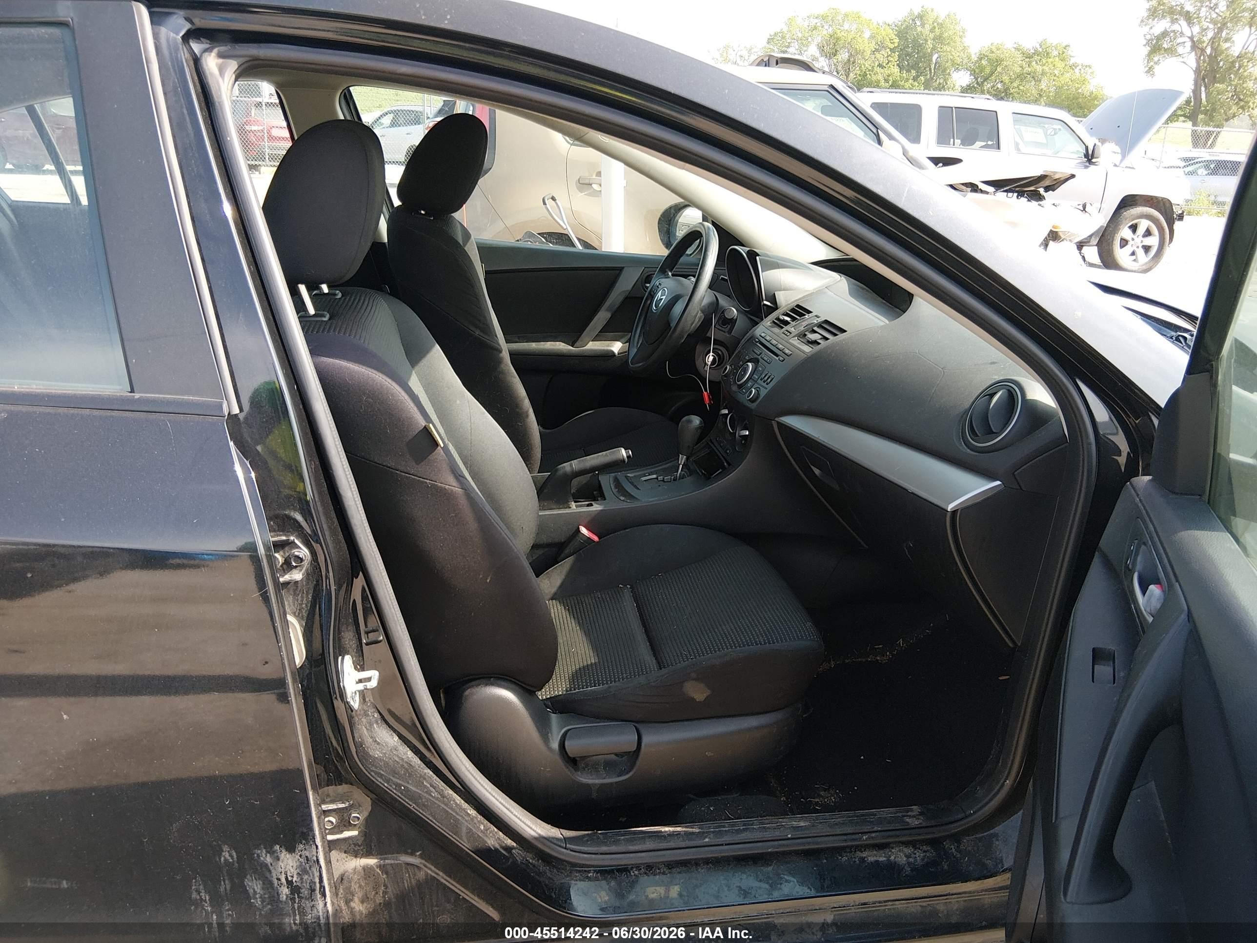 2012 Mazda Mazda3 I Sport Black vin: JM1BL1UF0C1531542