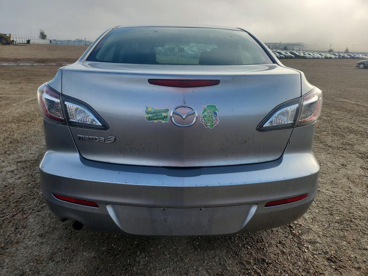 2013 Mazda 3 I Серебряный vin: JM1BL1UF0D1758215