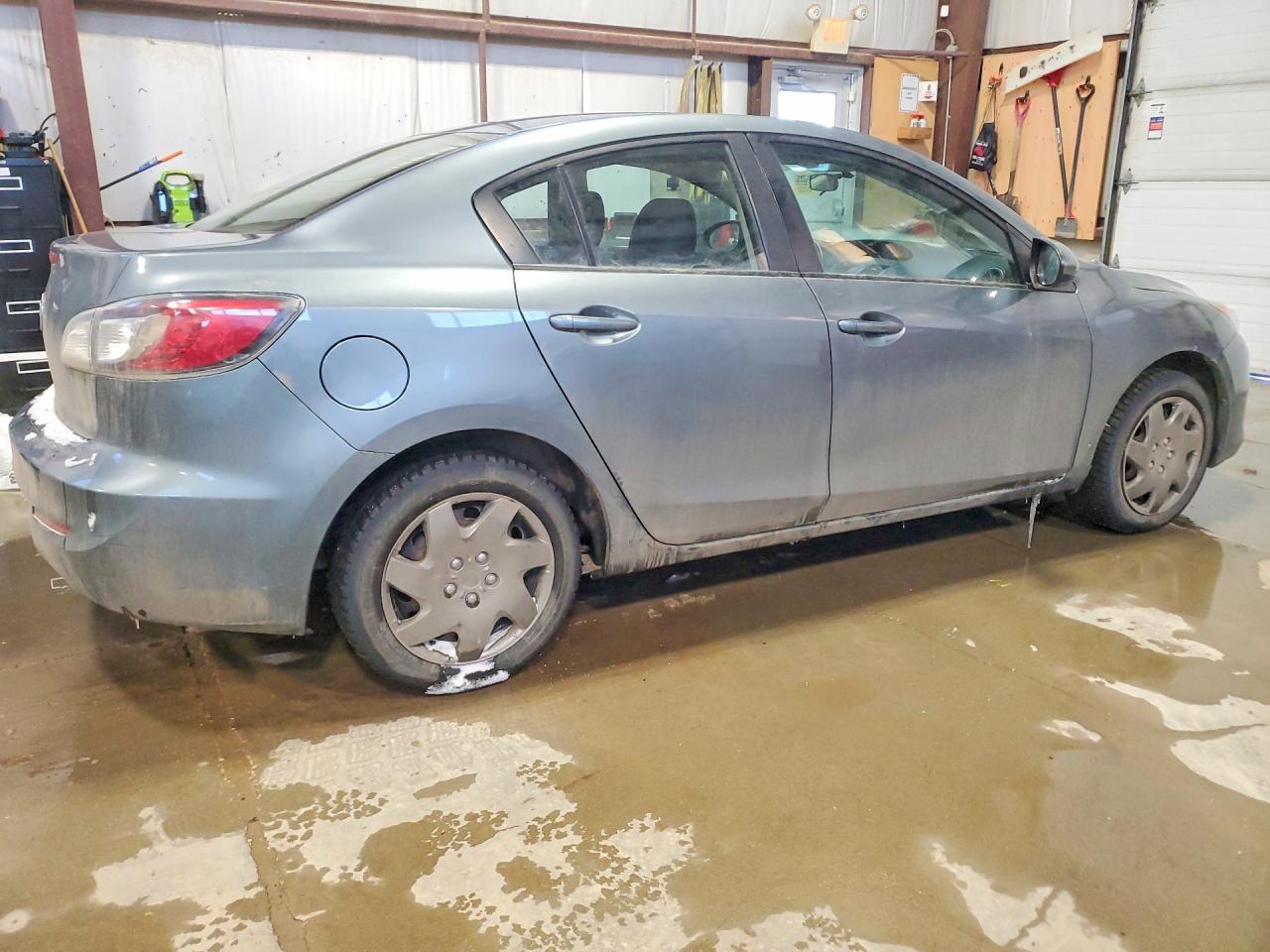 2013 Mazda 3 I Gray vin: JM1BL1UF0D1807039