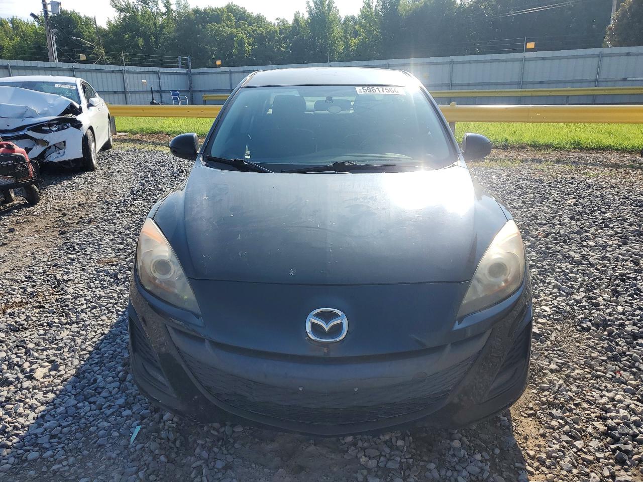 2011 Mazda 3 I Black vin: JM1BL1UF1B1378507