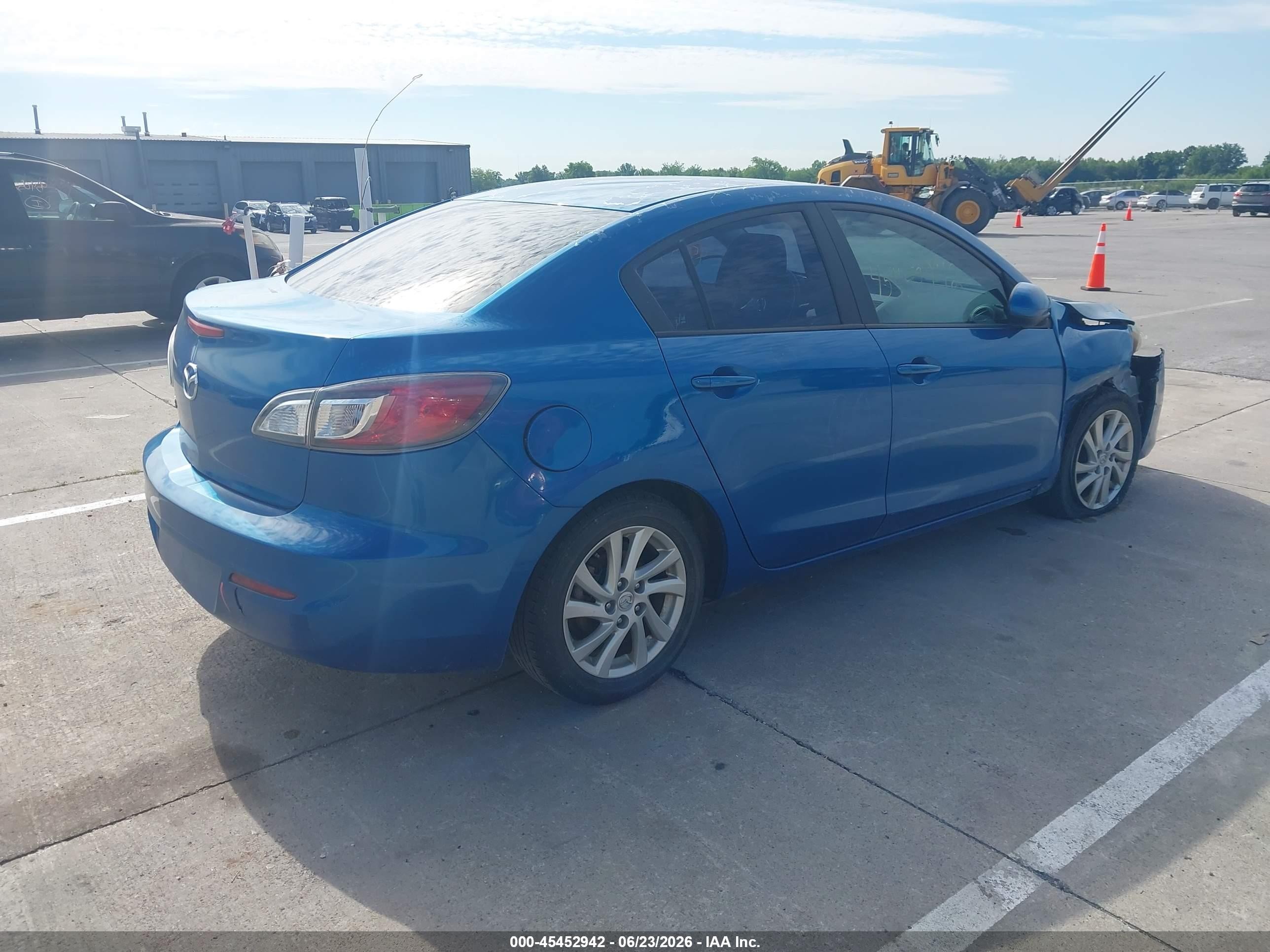 2012 Mazda Mazda3 I Sport Blue vin: JM1BL1UF1C1603963