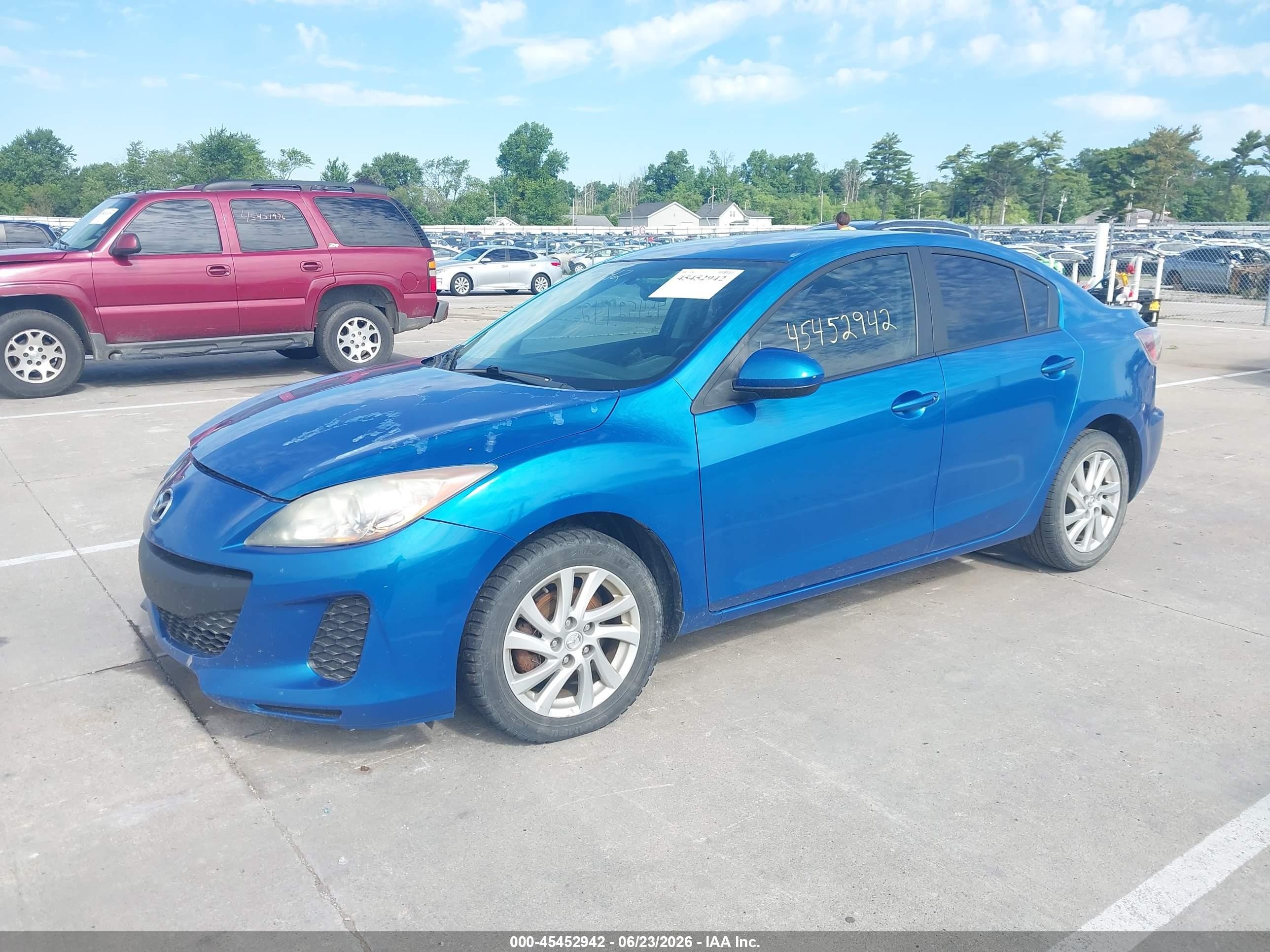 2012 Mazda Mazda3 I Sport Blue vin: JM1BL1UF1C1603963