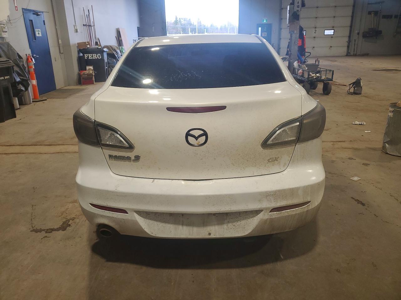 2013 Mazda 3 I Белый vin: JM1BL1UF1D1736062