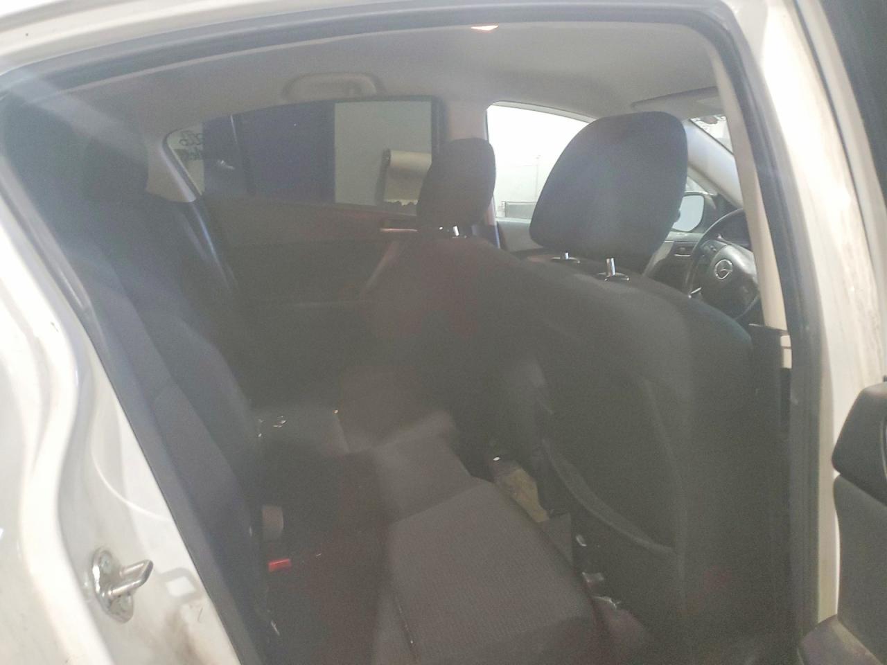 2013 Mazda 3 I Белый vin: JM1BL1UF1D1736062