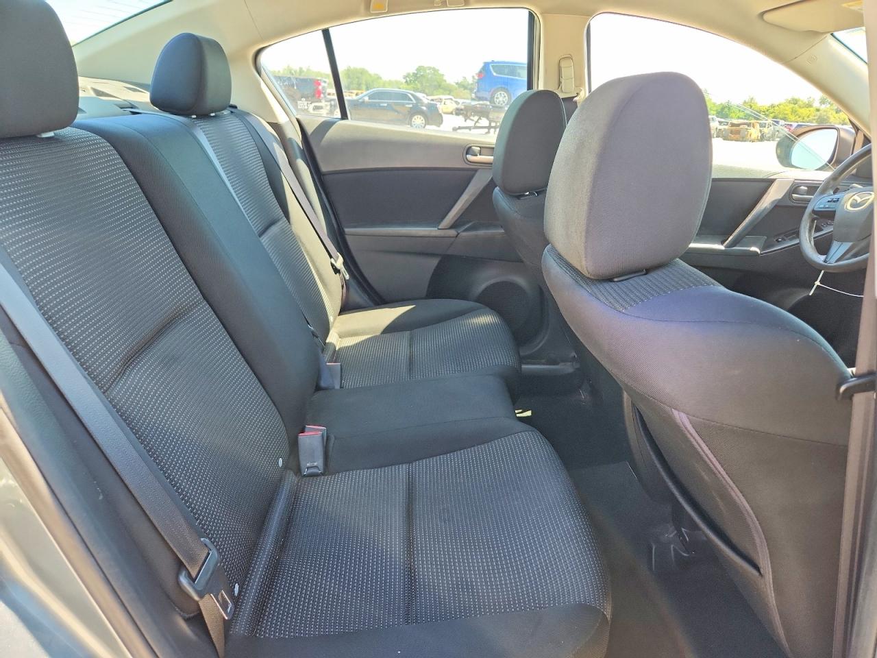 2012 Mazda 3 I Blue vin: JM1BL1UF2C1528982