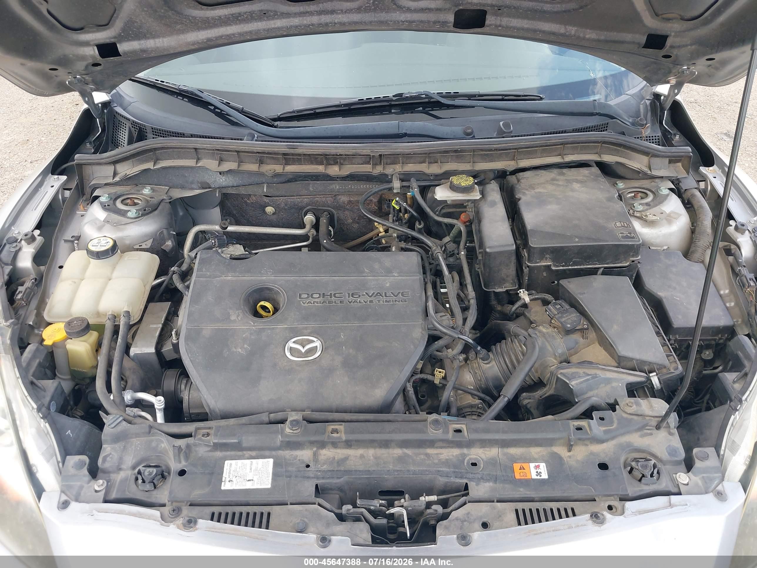 2012 Mazda Mazda3 I Sport Серебряный vin: JM1BL1UF2C1553655