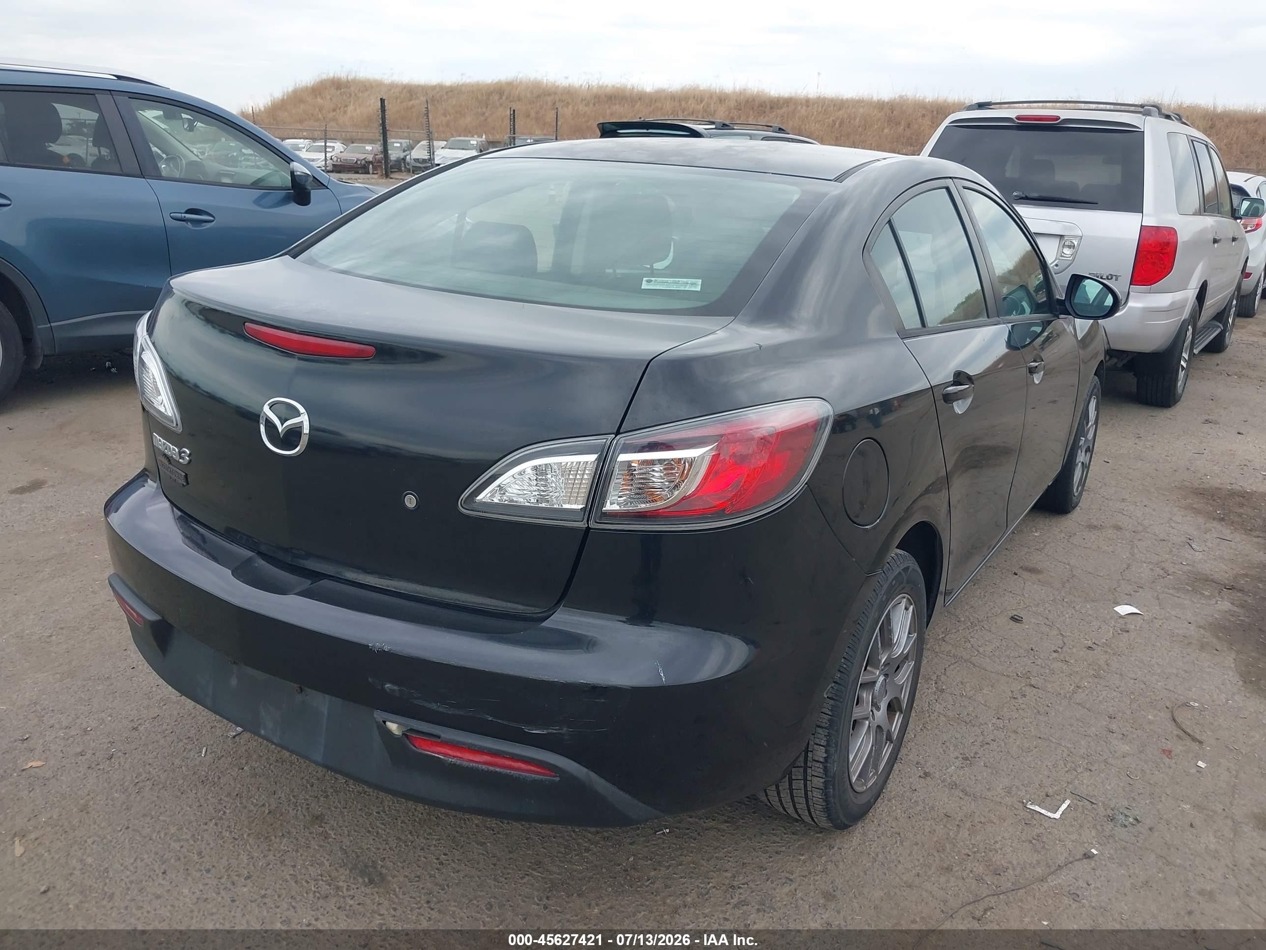 2011 Mazda Mazda3 I Sport Black vin: JM1BL1UF3B1475479