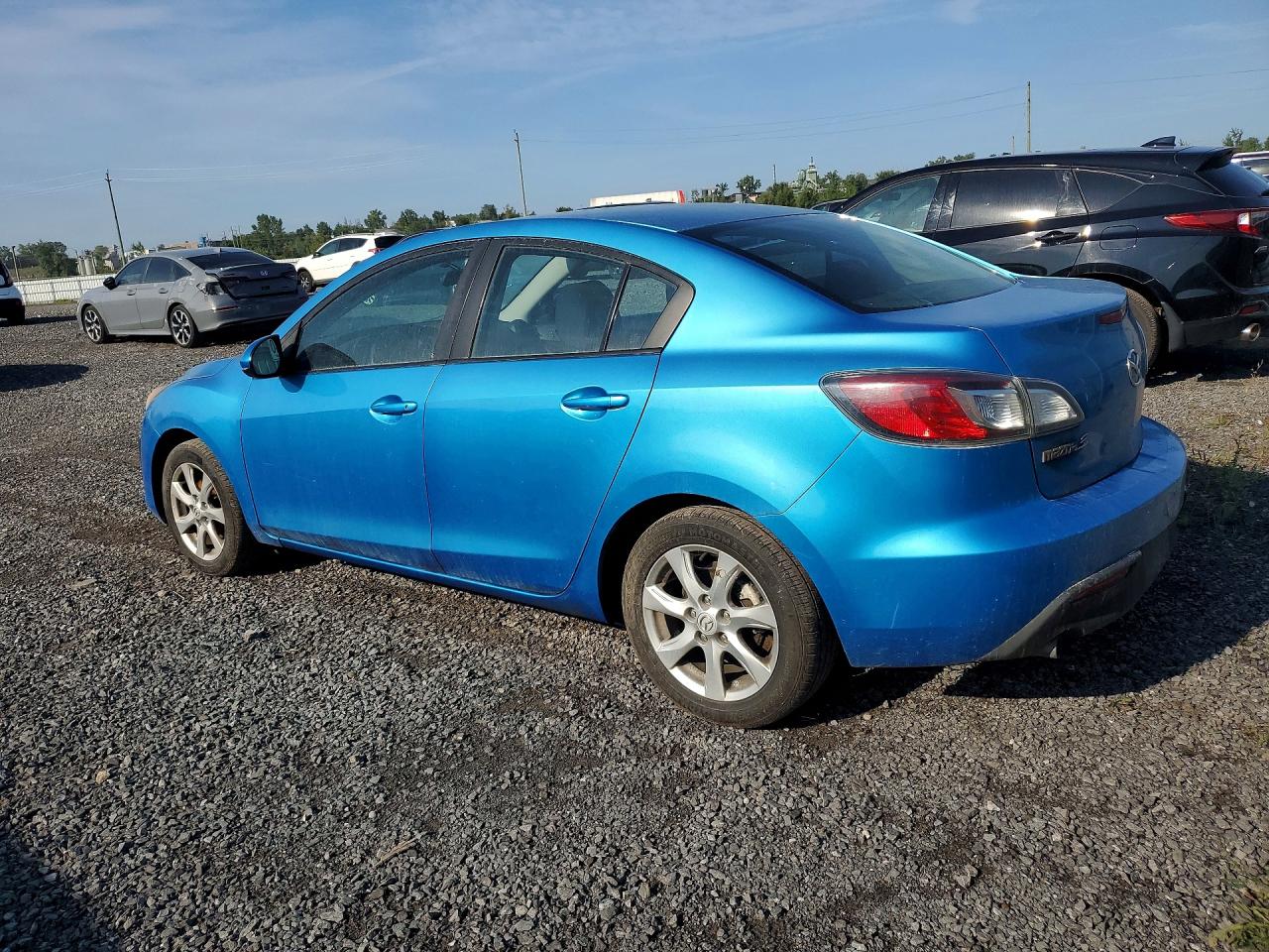 2011 Mazda 3 I Blue vin: JM1BL1UF5B1402534