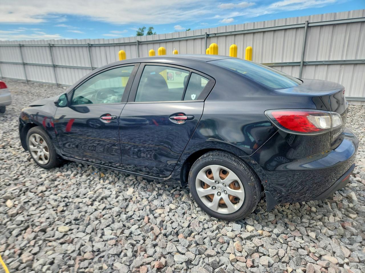 2011 Mazda 3 I Black vin: JM1BL1UF5B1453581