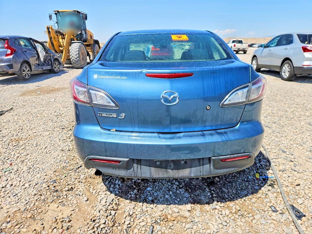 2011 Mazda 3 I Бирюзовый vin: JM1BL1UF7B1370816
