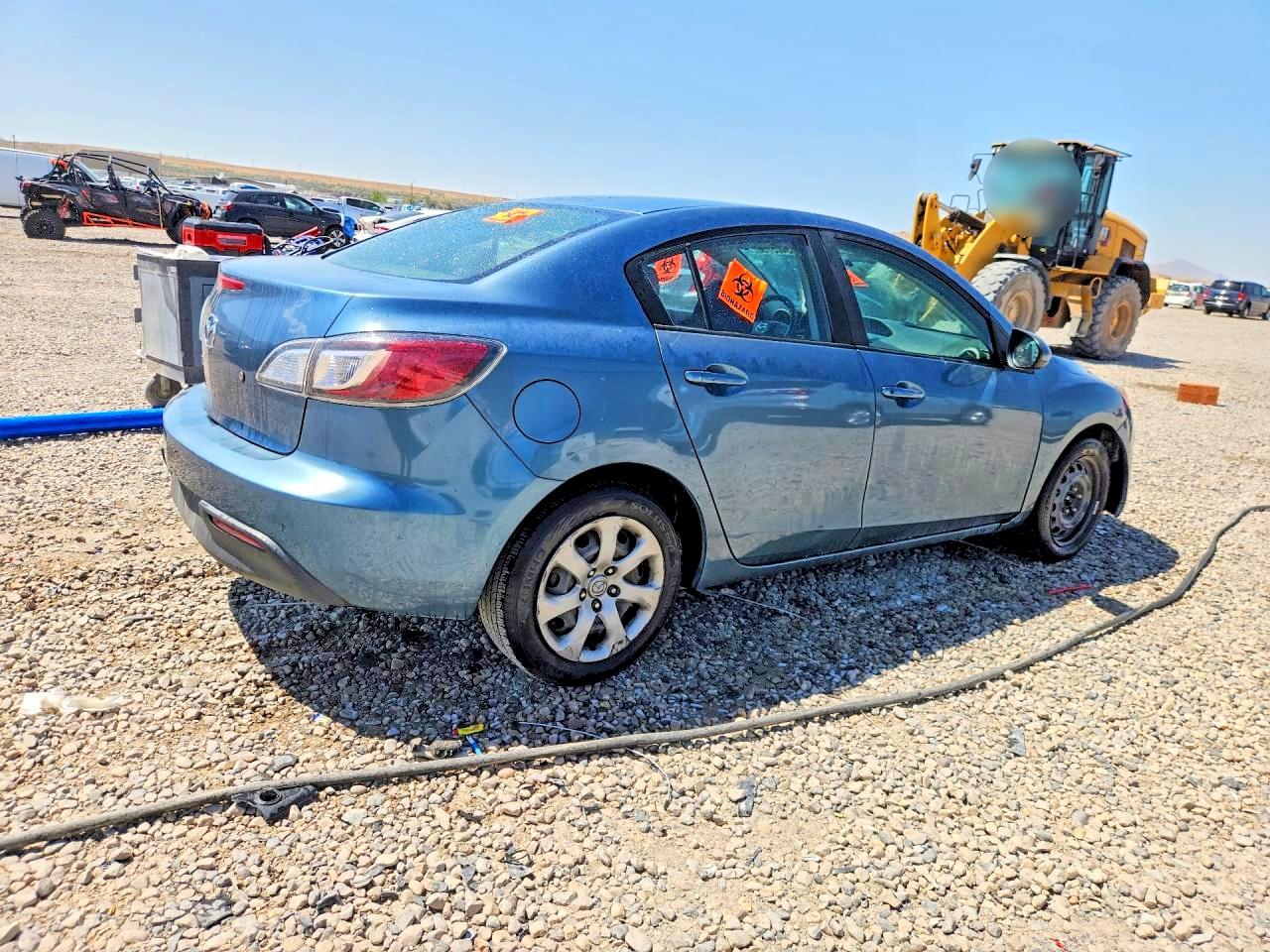 2011 Mazda 3 I Бирюзовый vin: JM1BL1UF7B1370816