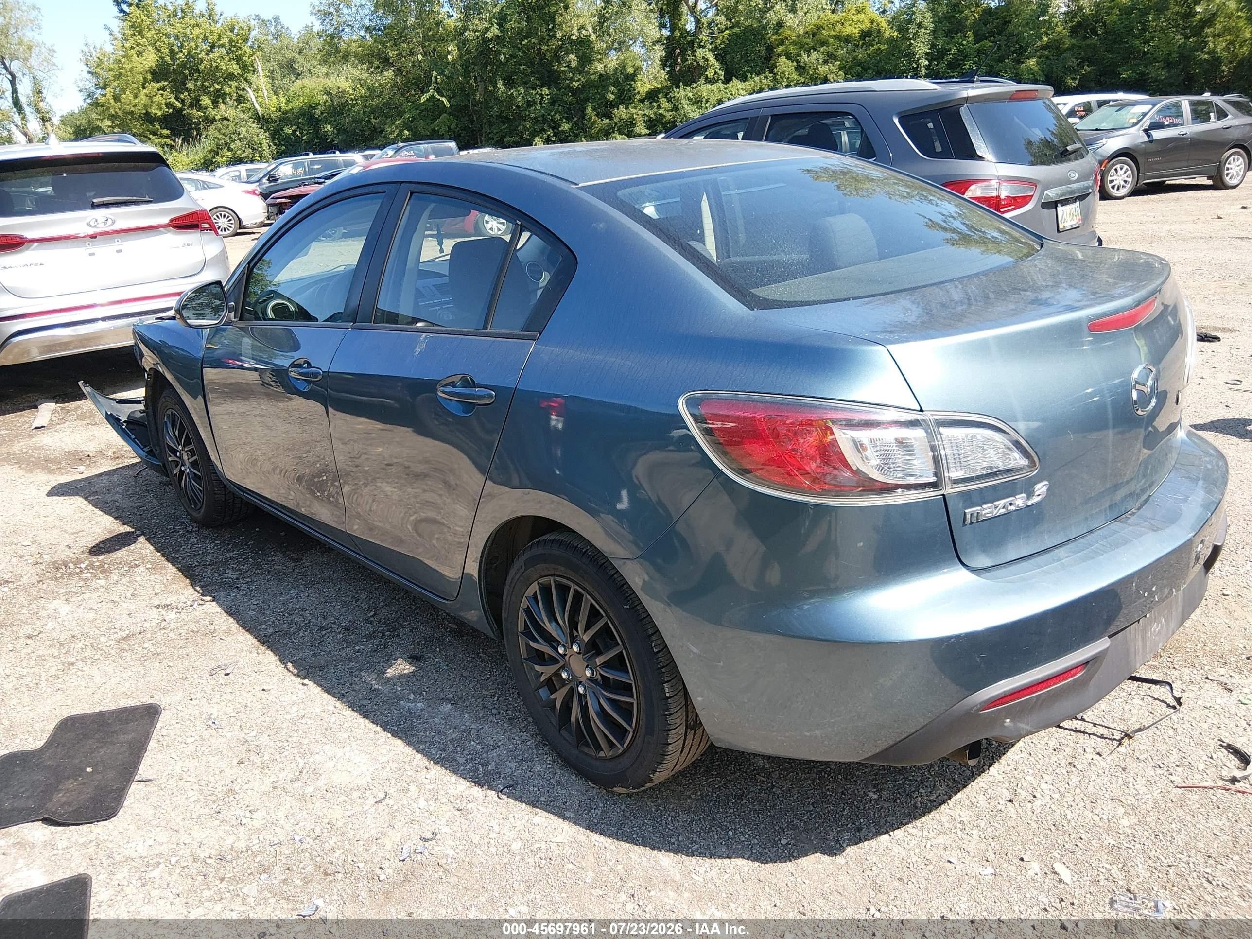 2011 Mazda Mazda3 I Sport Blue vin: JM1BL1UF7B1404561