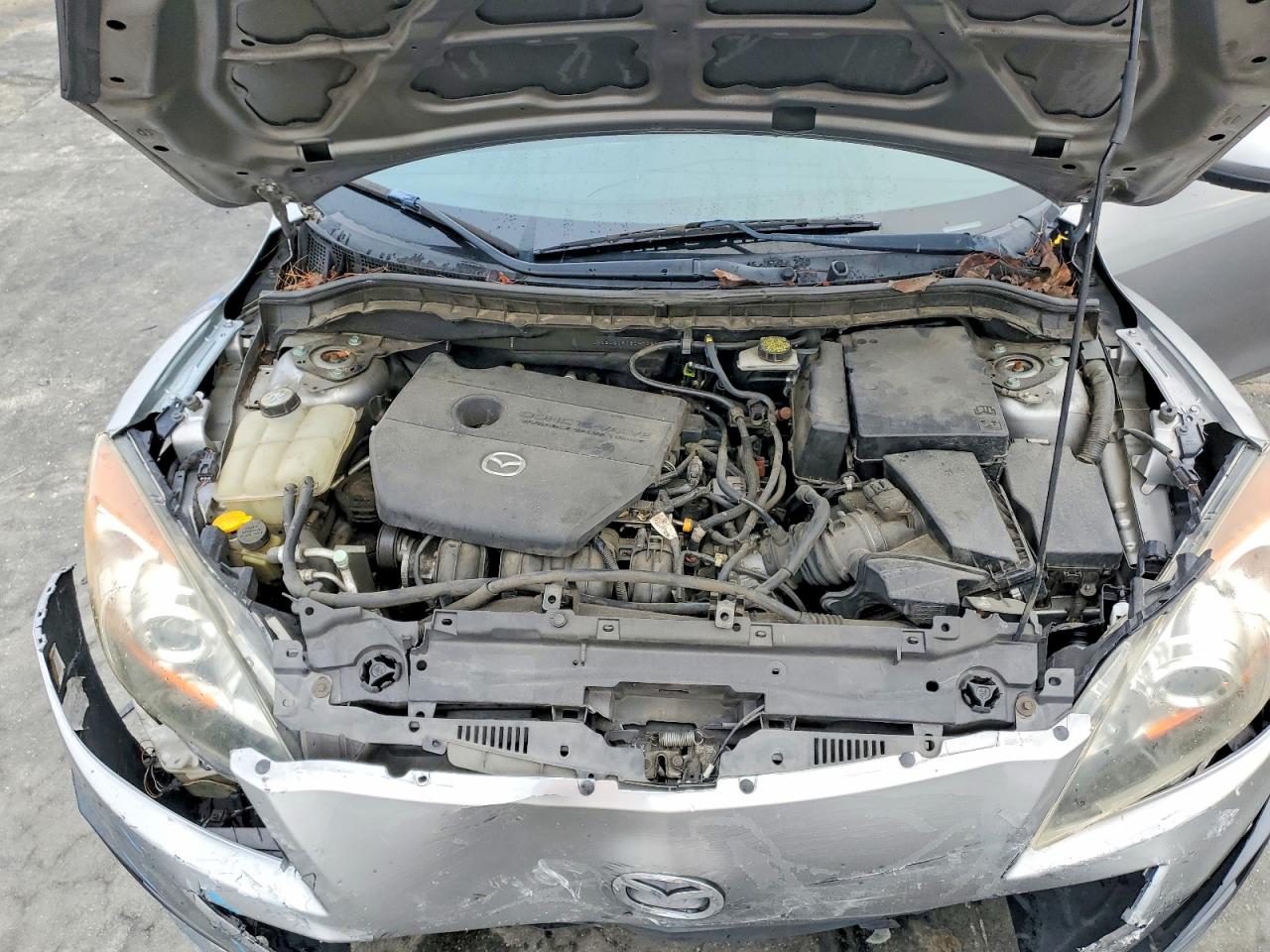 2011 Mazda 3 I Серебряный vin: JM1BL1UF7B1470902