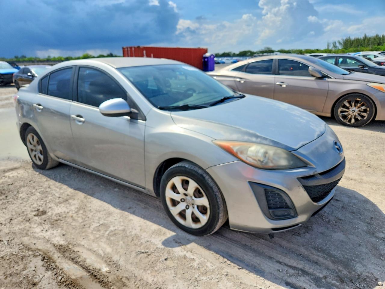 2011 Mazda 3 I Silver vin: JM1BL1UF7B1497159