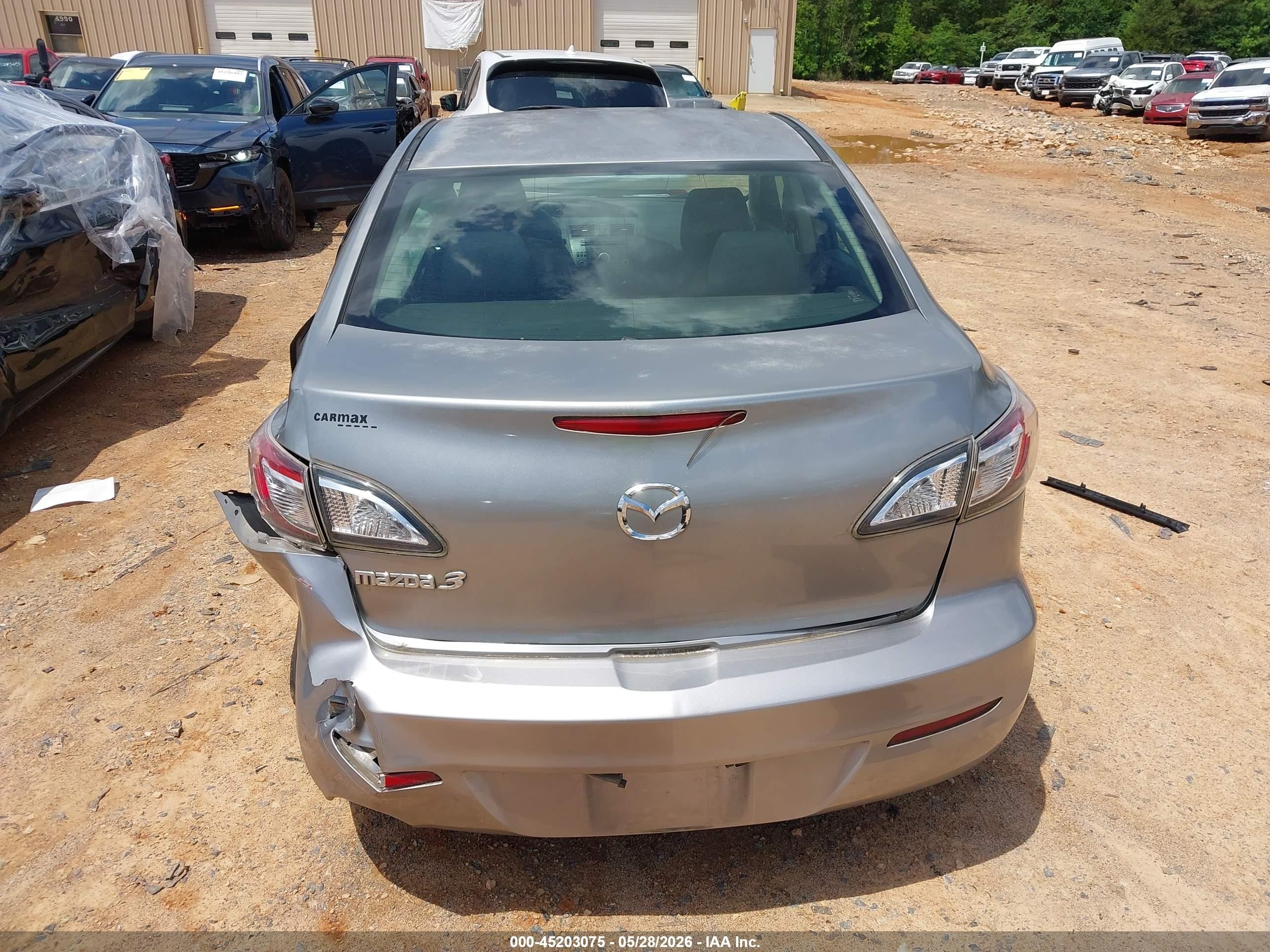 2012 Mazda Mazda3 I Sport Silver vin: JM1BL1UF7C1592824