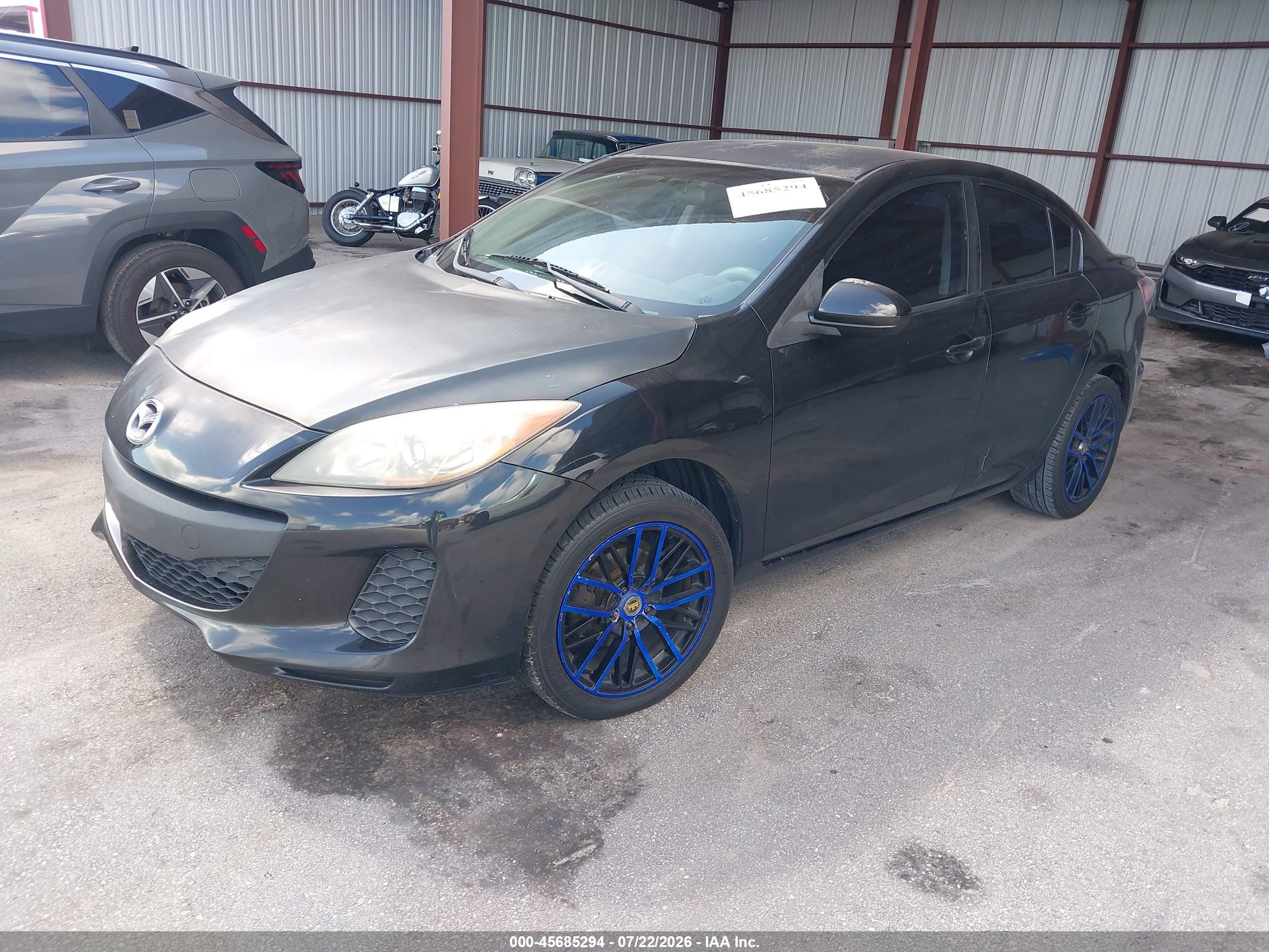 2012 Mazda Mazda3 I Sport Черный vin: JM1BL1UF8C1521762