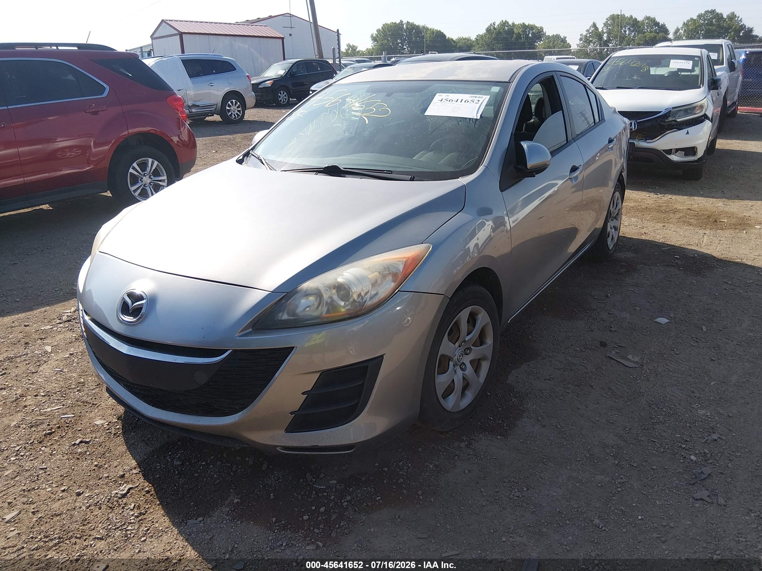 2011 Mazda Mazda3 I Sport Silver vin: JM1BL1UF9B1466933