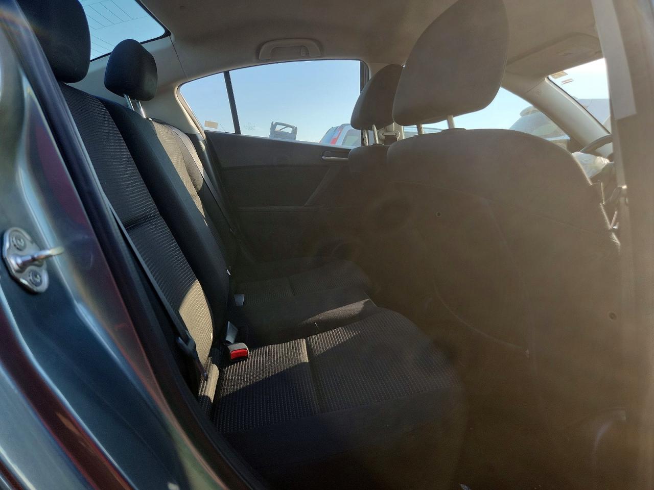 2012 Mazda 3 I Gray vin: JM1BL1UF9C1580934