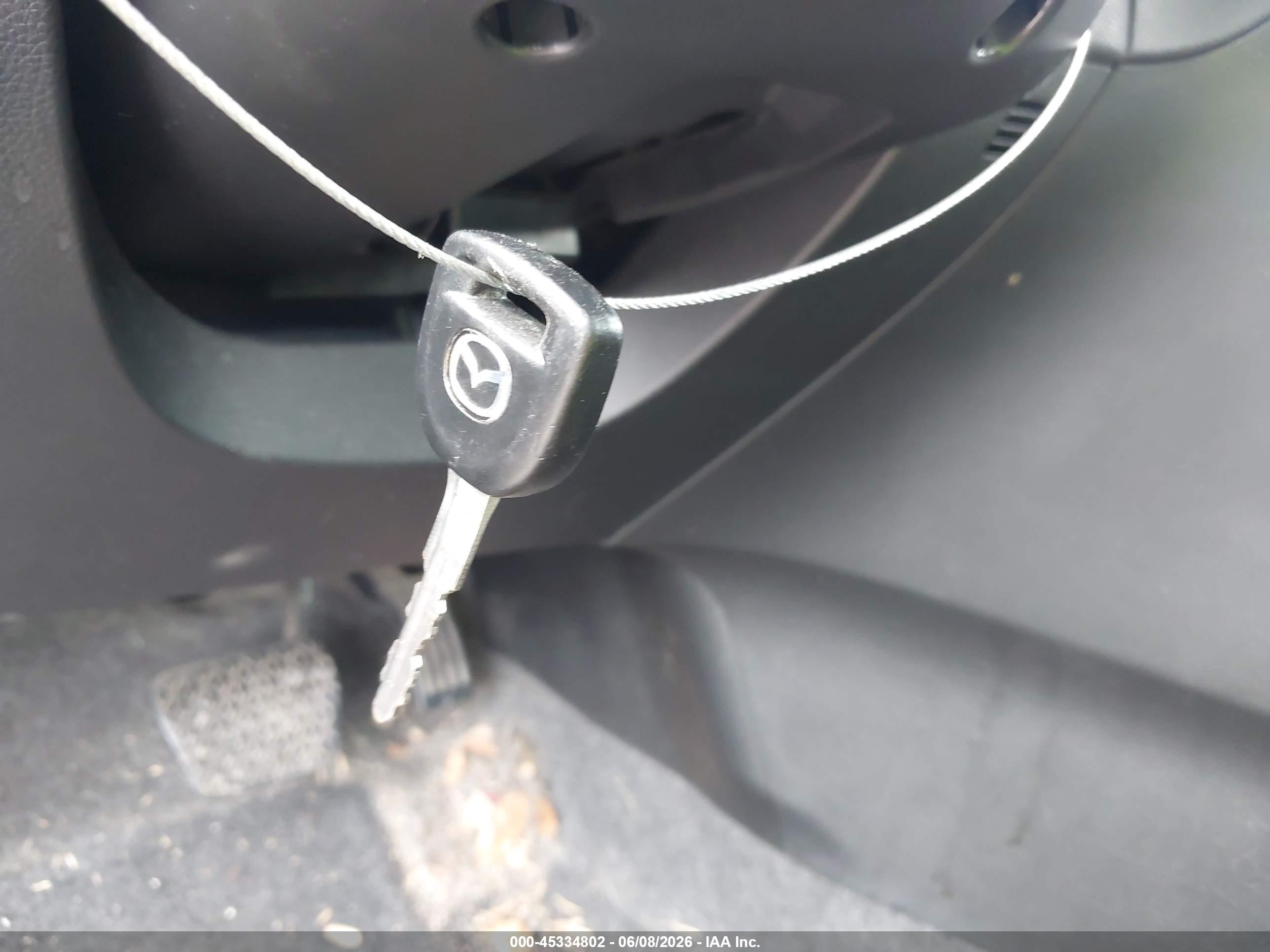 2011 Mazda Mazda3 I Sport Silver vin: JM1BL1UFXB1496037