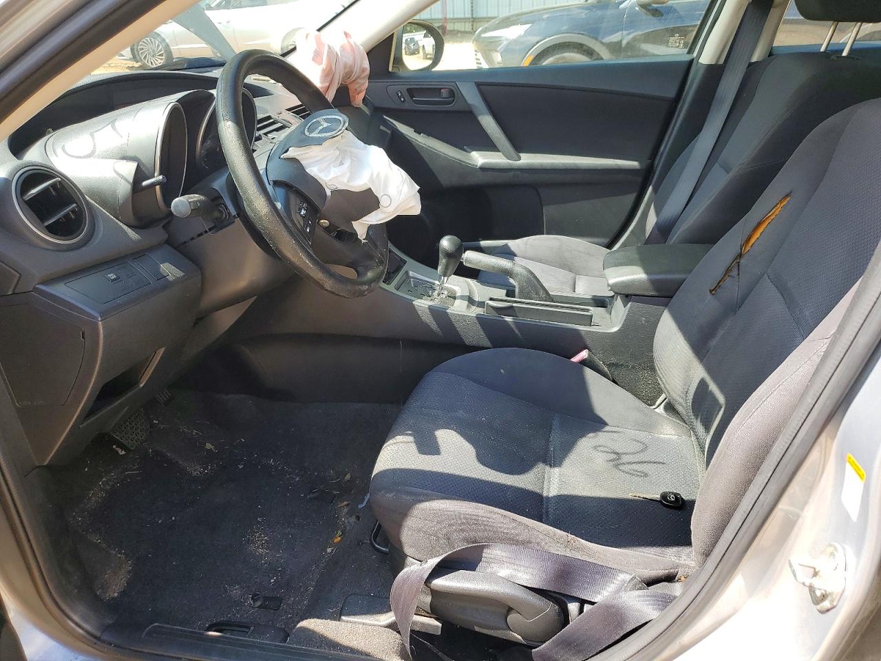2011 Mazda 3 I Silver vin: JM1BL1UFXB1498774