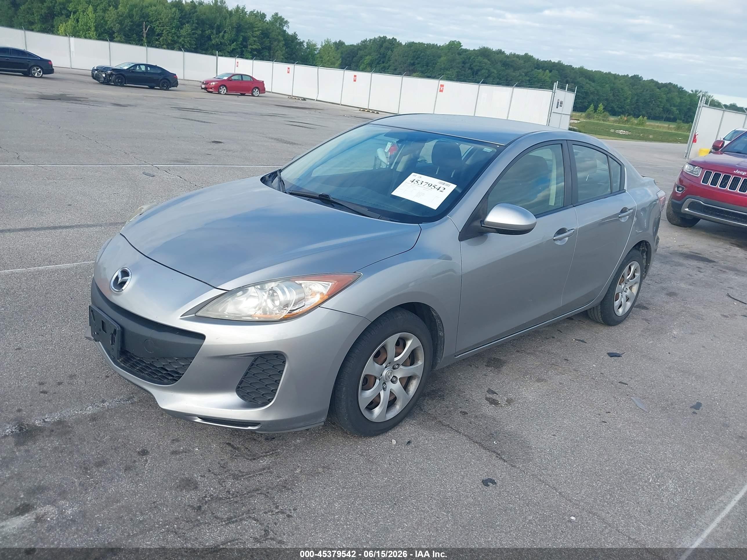 2012 Mazda Mazda3 I Sport Gray vin: JM1BL1UFXC1554262