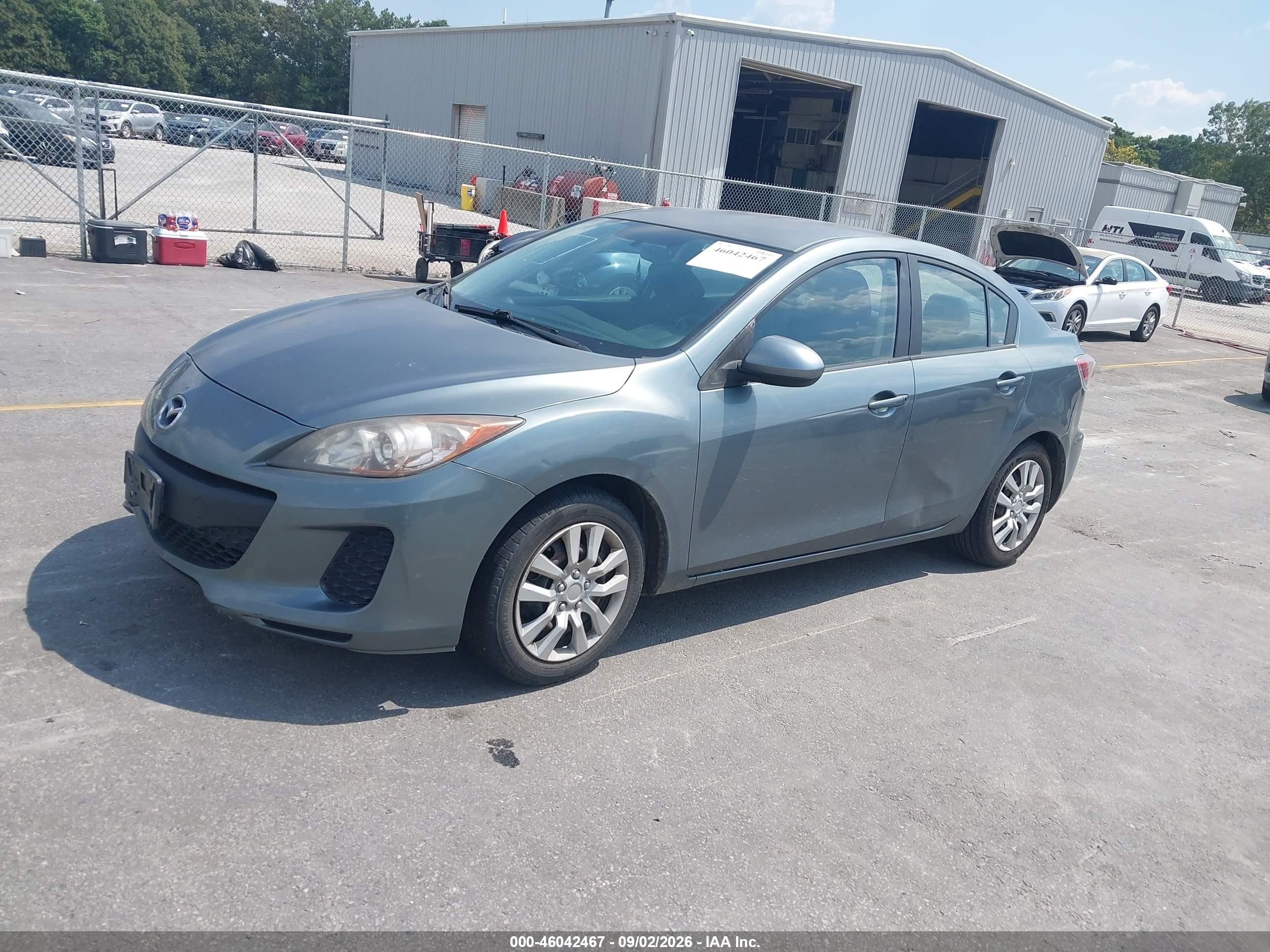 2012 Mazda Mazda3 I Sport Gray vin: JM1BL1UFXC1612340