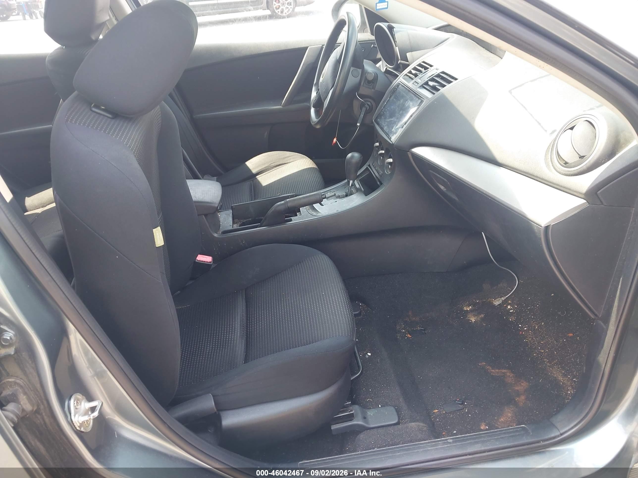 2012 Mazda Mazda3 I Sport Gray vin: JM1BL1UFXC1612340