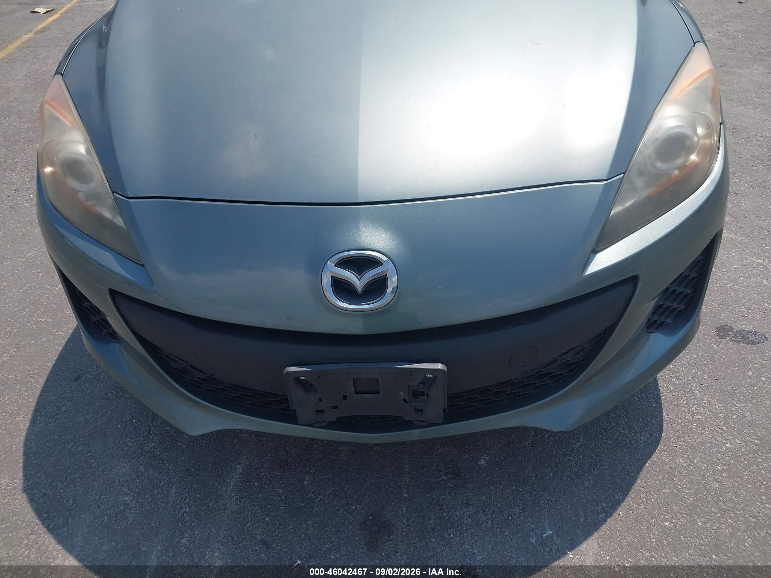 2012 Mazda Mazda3 I Sport Gray vin: JM1BL1UFXC1612340