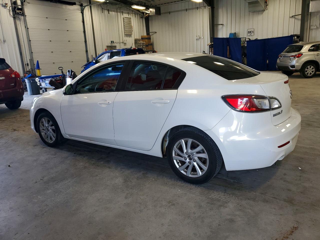 2013 Mazda 3 I White vin: JM1BL1UFXD1723827