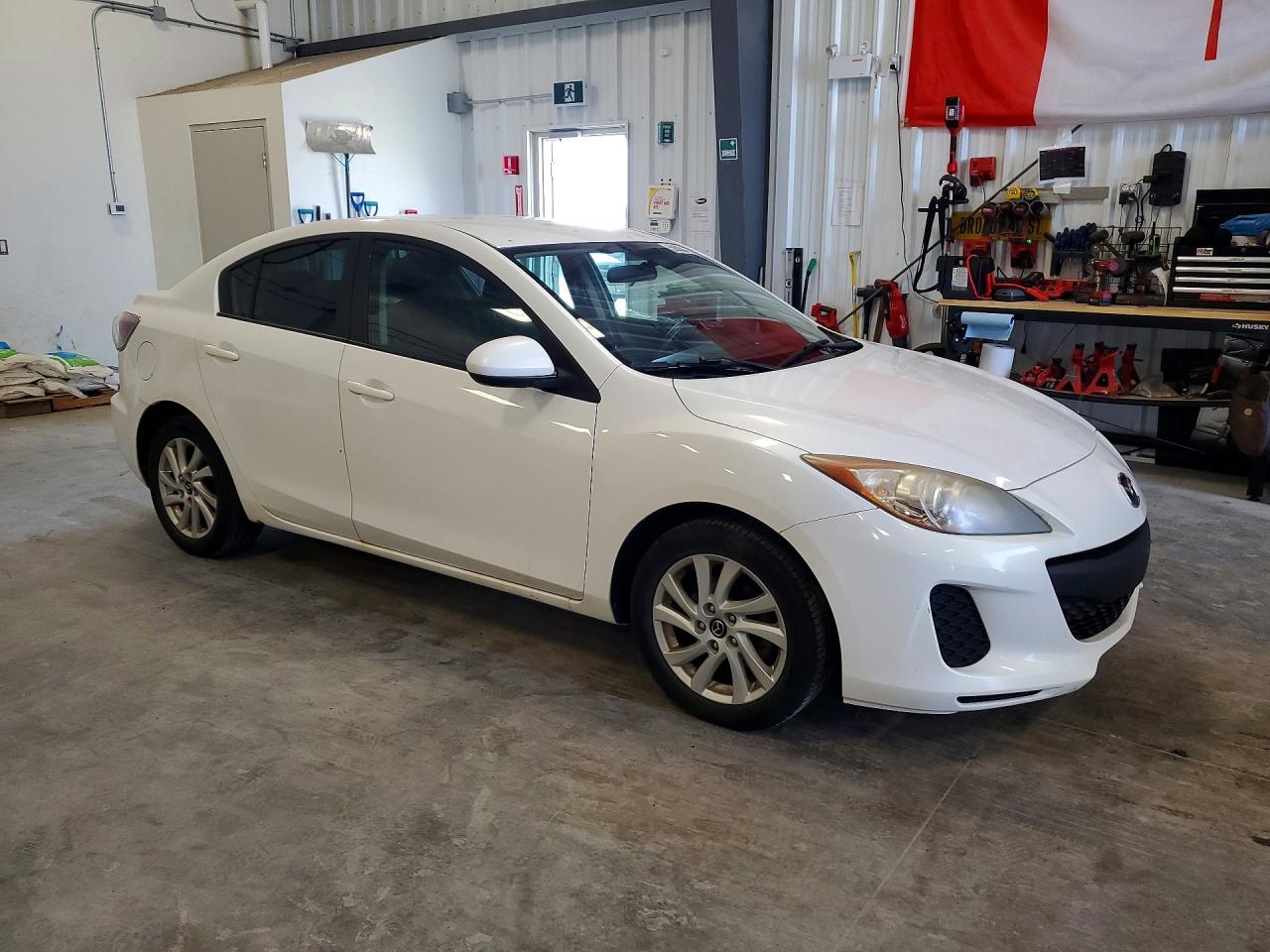 2013 Mazda 3 I White vin: JM1BL1UFXD1723827