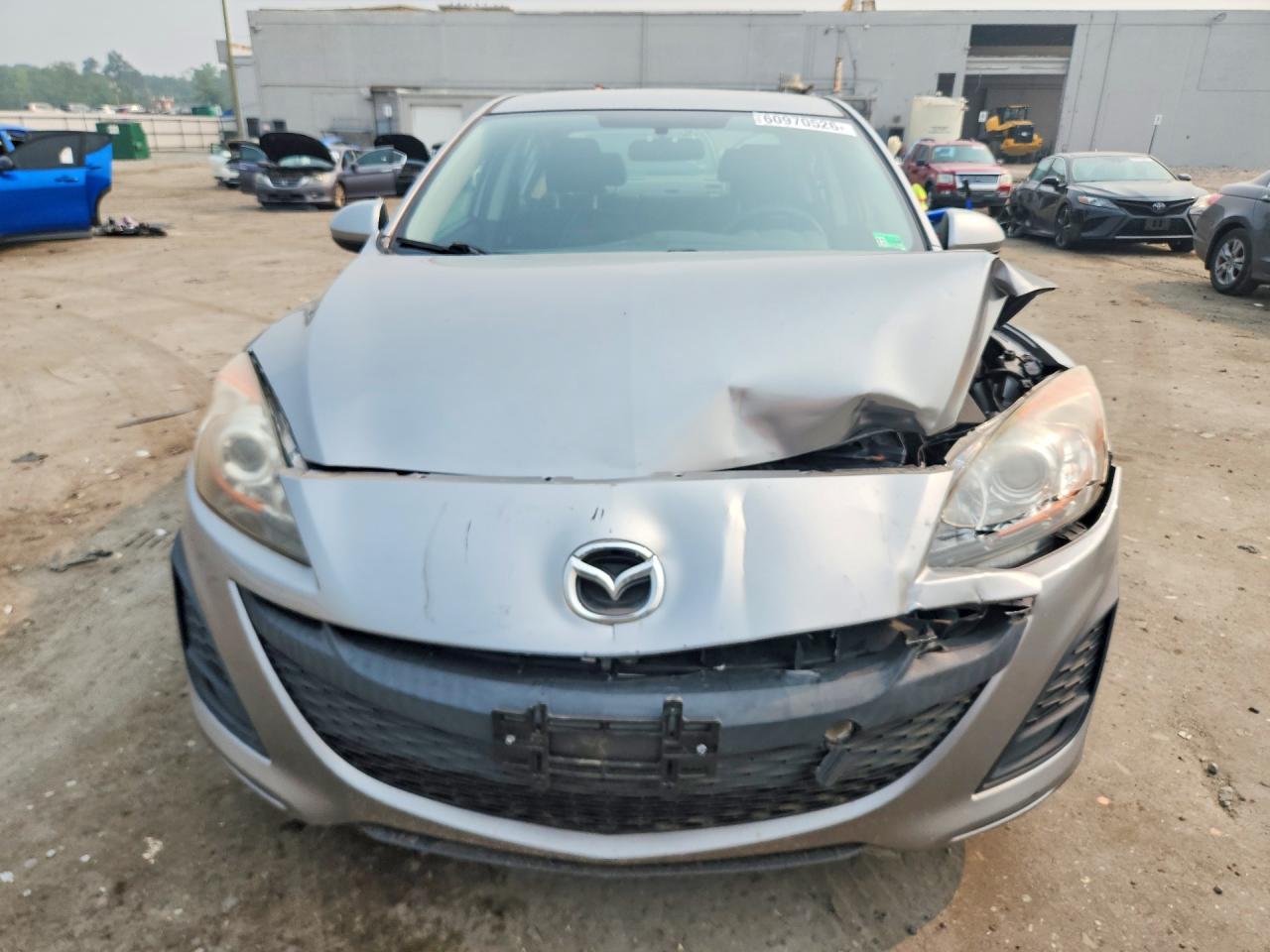 2011 Mazda 3 4d I Spt Silver vin: JM1BL1UG0B1422358