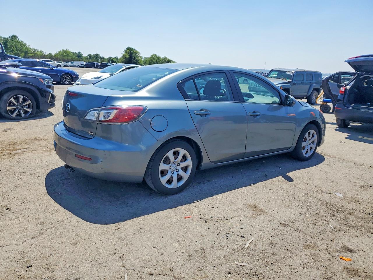 2012 Mazda 3 I Blue vin: JM1BL1UG0C1542291