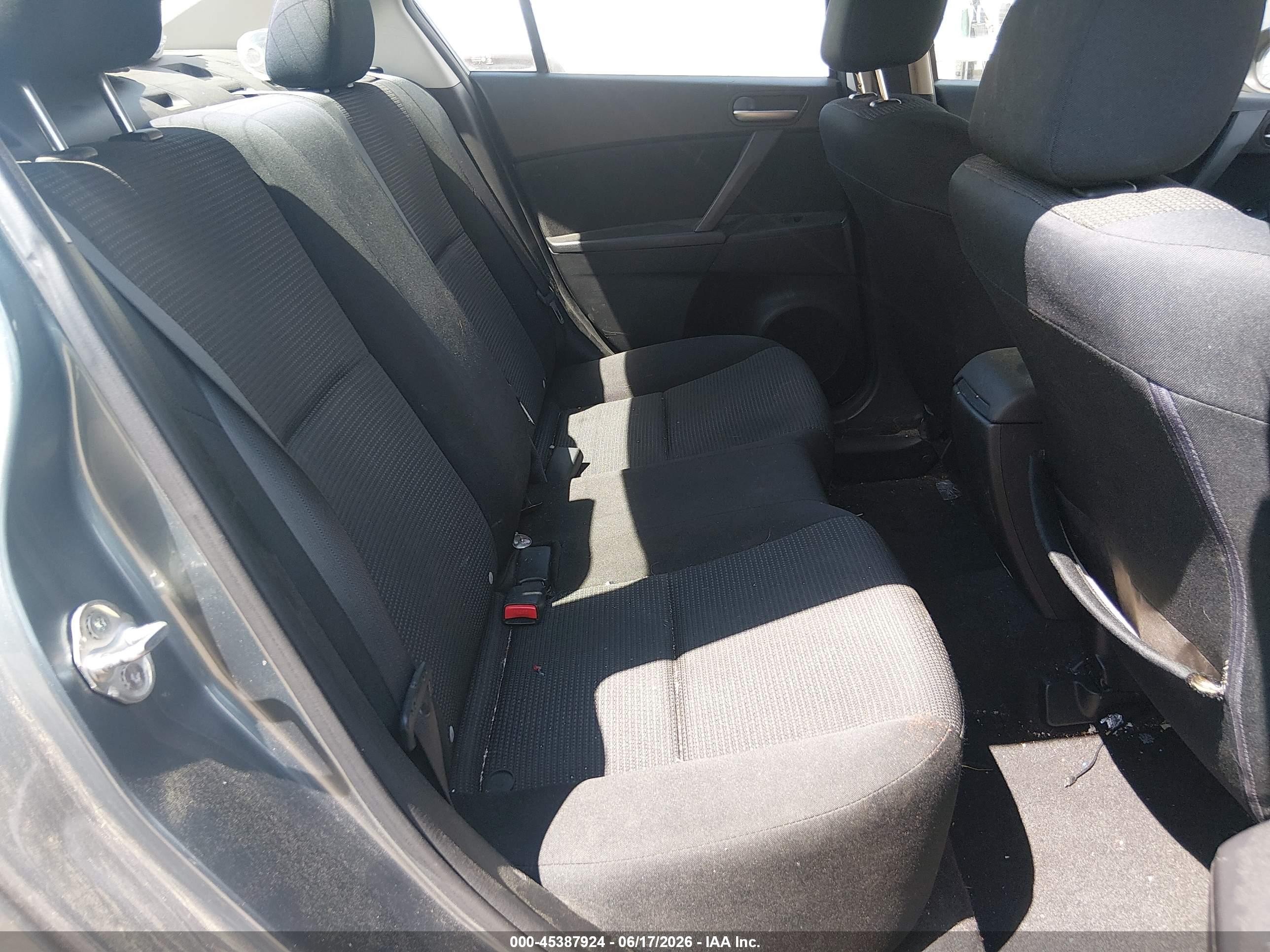 2012 Mazda Mazda3 I Sport Blue vin: JM1BL1UG0C1544638