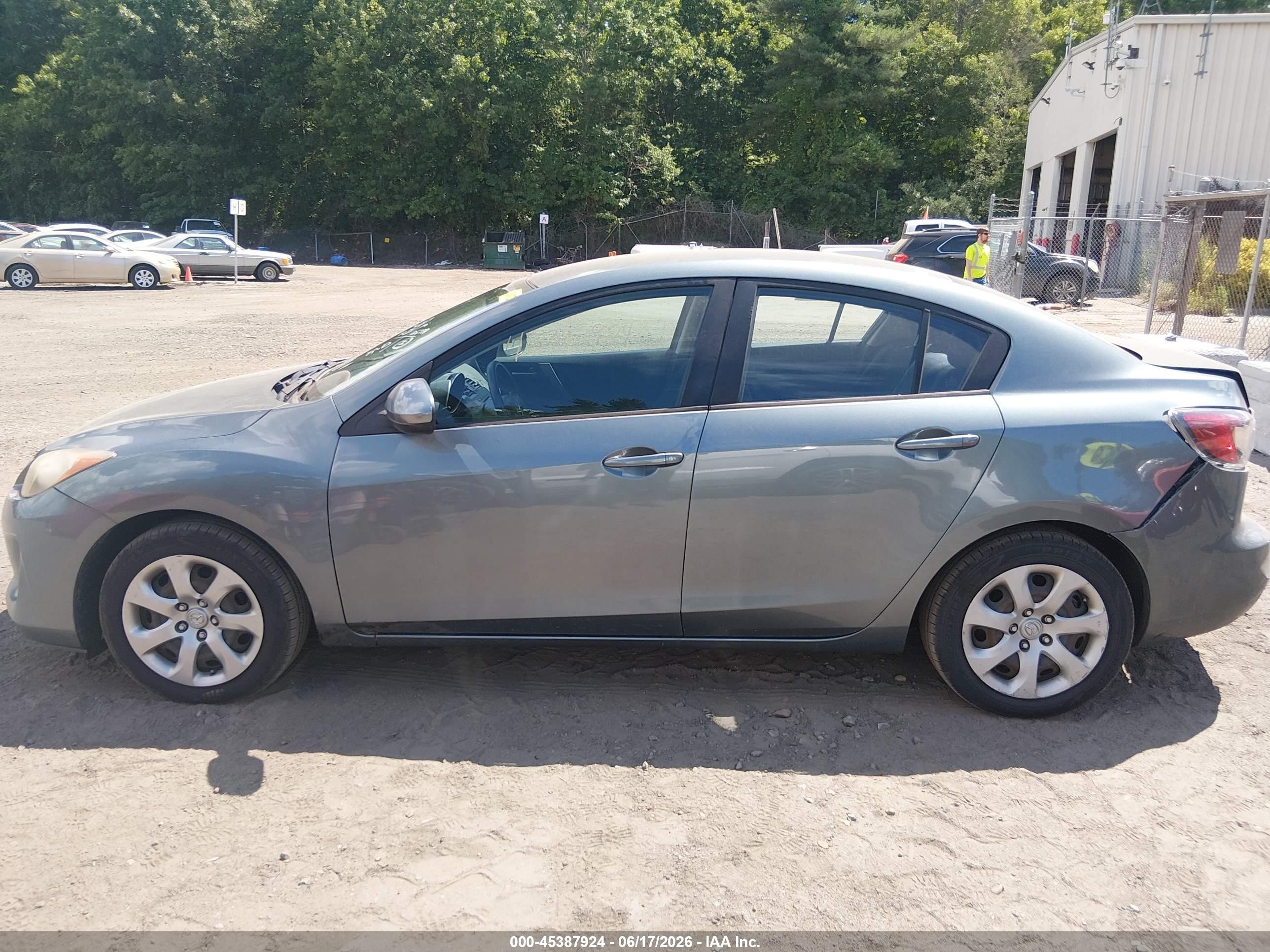 2012 Mazda Mazda3 I Sport Blue vin: JM1BL1UG0C1544638