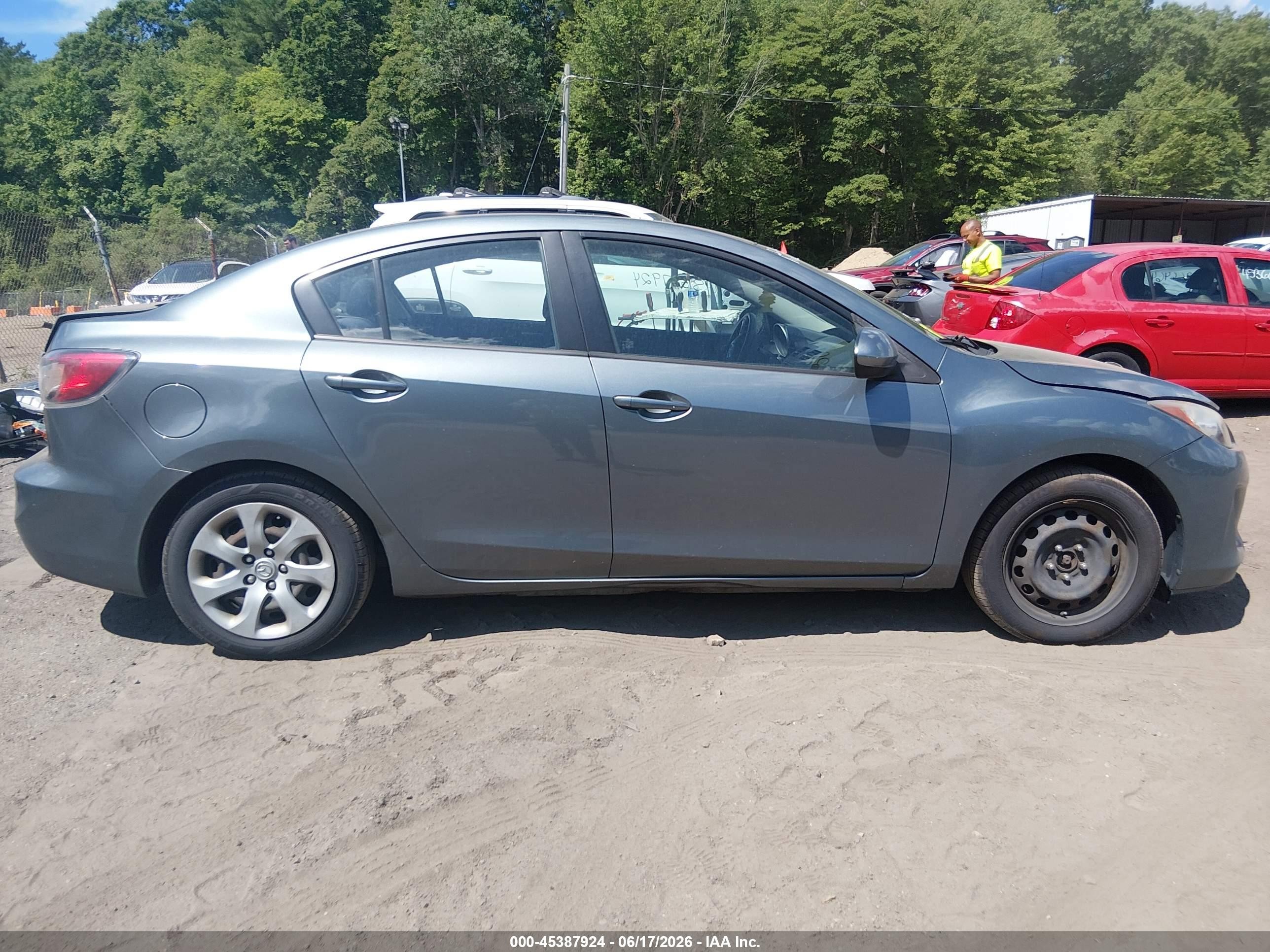 2012 Mazda Mazda3 I Sport Blue vin: JM1BL1UG0C1544638