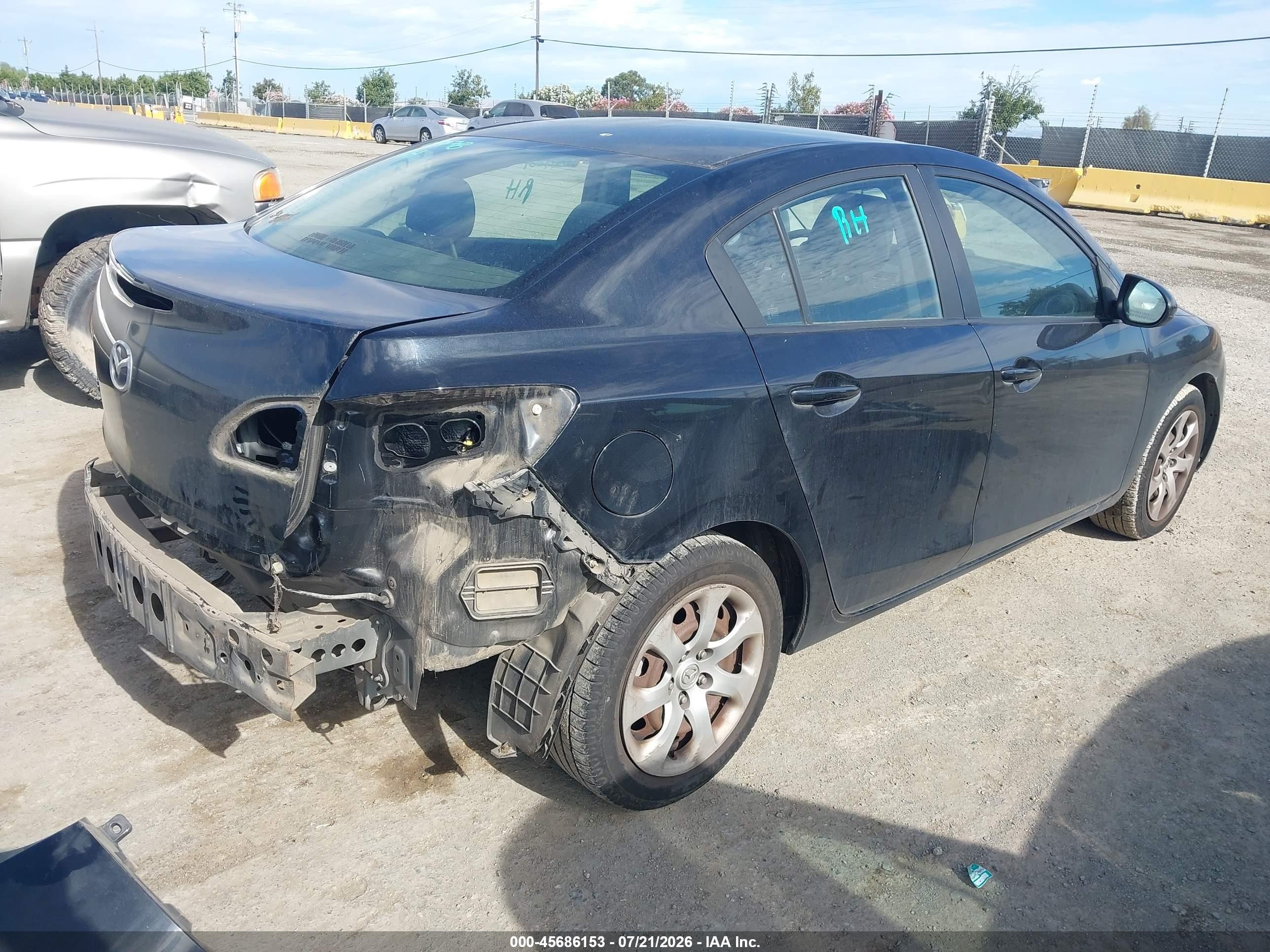2012 Mazda Mazda3 I Sport Черный vin: JM1BL1UG0C1592690