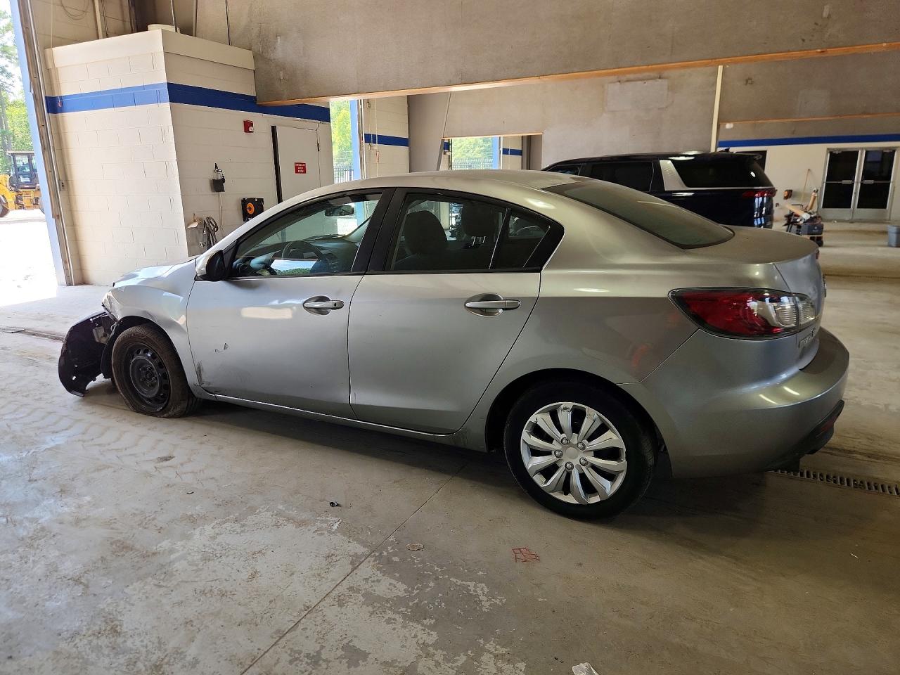 2011 Mazda 3 I Silver vin: JM1BL1UG1B1360243